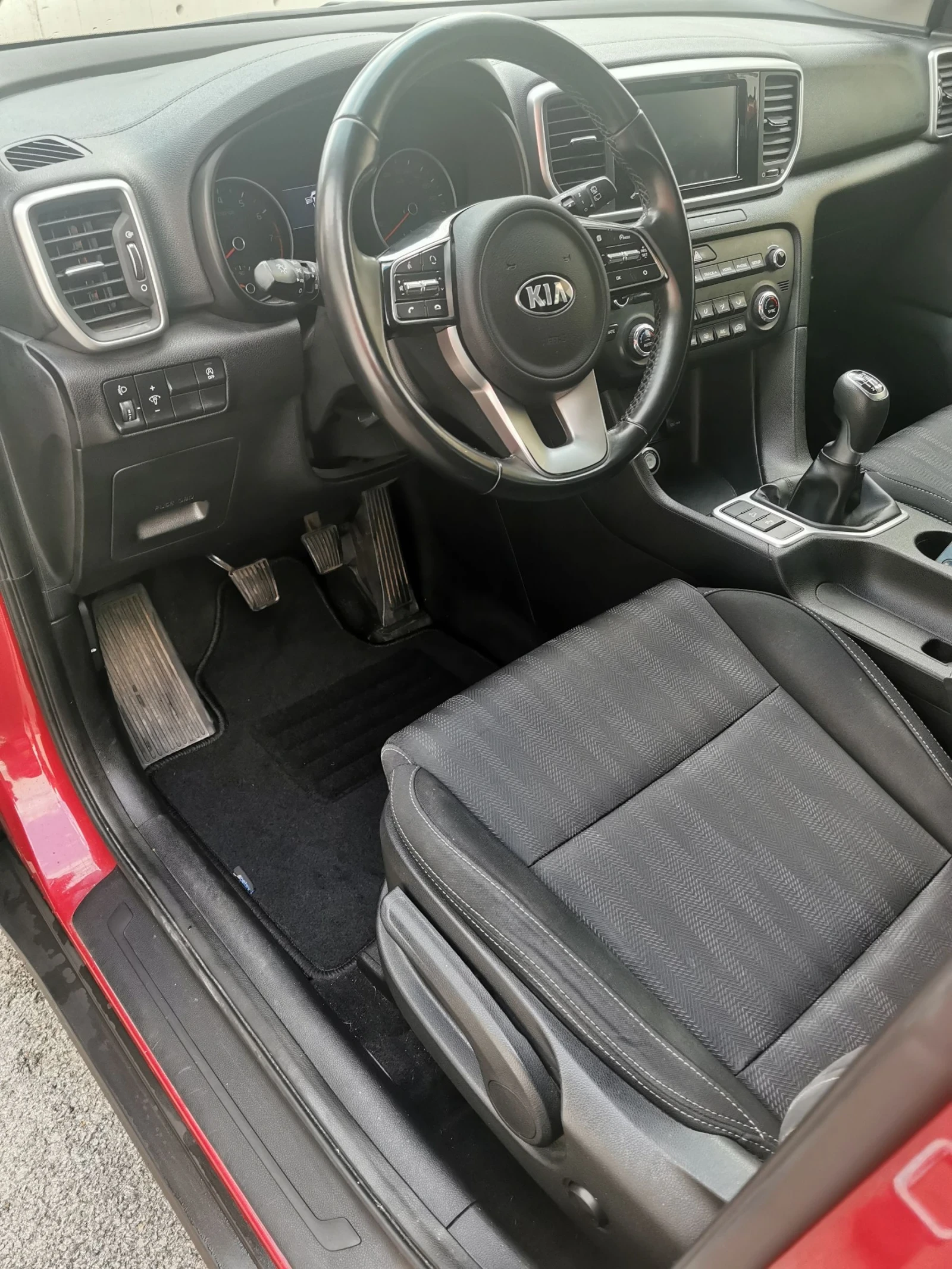 Kia Sportage 1.6 LPG, 125000 км!! , снимка 12 - Автомобили и джипове - 54398615