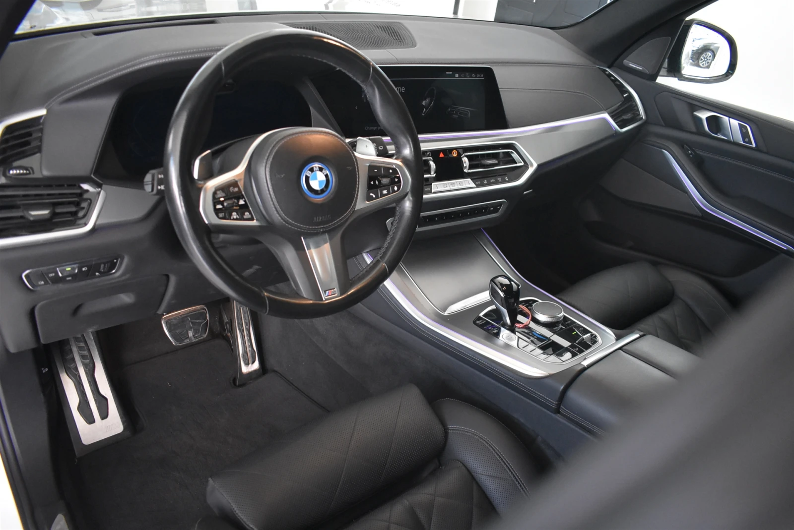 BMW X5 xDrive45e, снимка 6 - Автомобили и джипове - 55896434