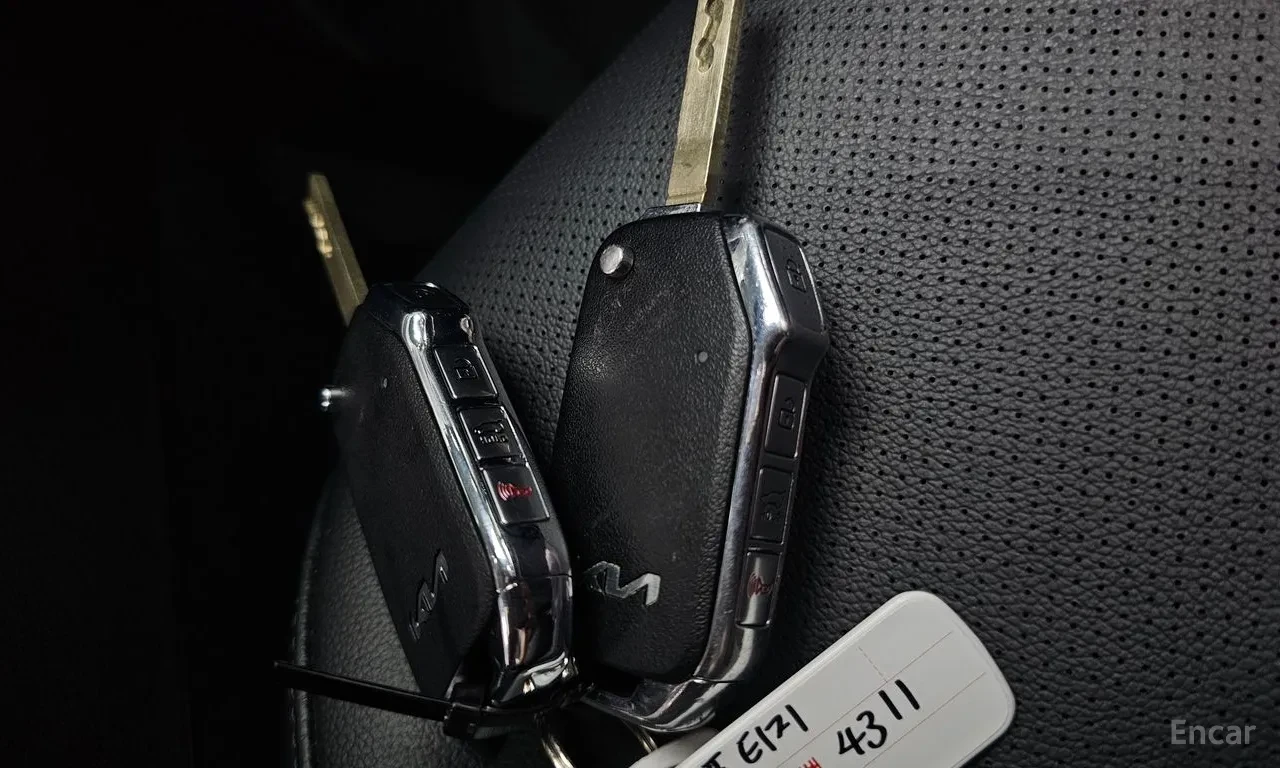 Kia Sportage 2.0, снимка 15 - Автомобили и джипове - 56718990