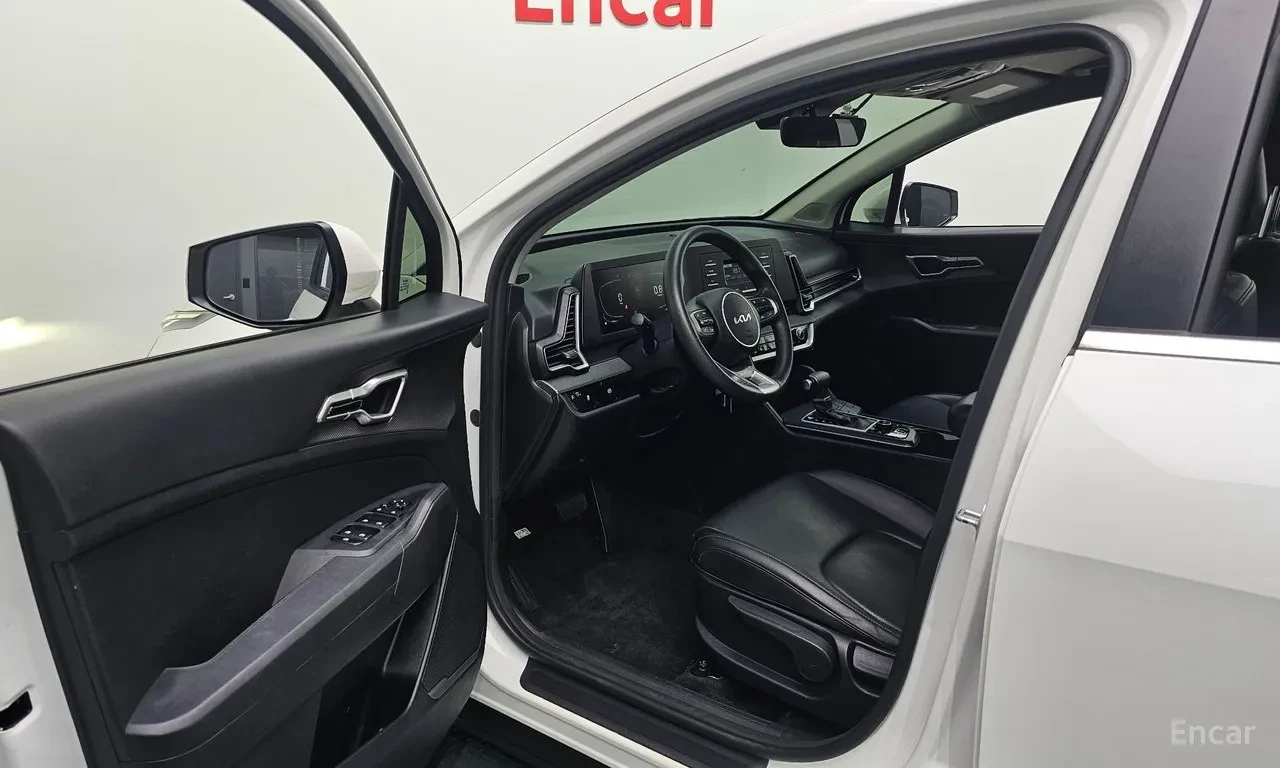 Kia Sportage 2.0, снимка 10 - Автомобили и джипове - 56718990