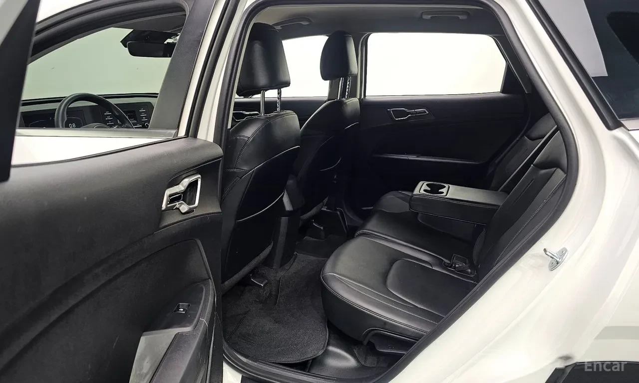 Kia Sportage 2.0, снимка 12 - Автомобили и джипове - 56718990