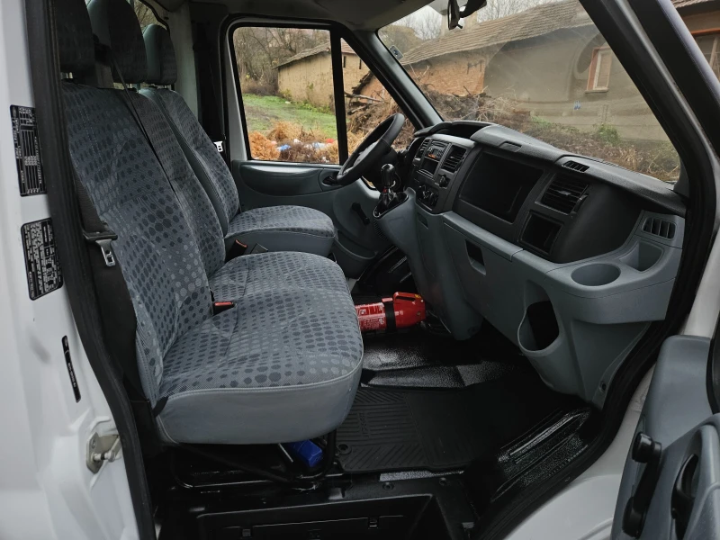 Ford Transit 2.2TDCI , снимка 13 - Бусове и автобуси - 48379980