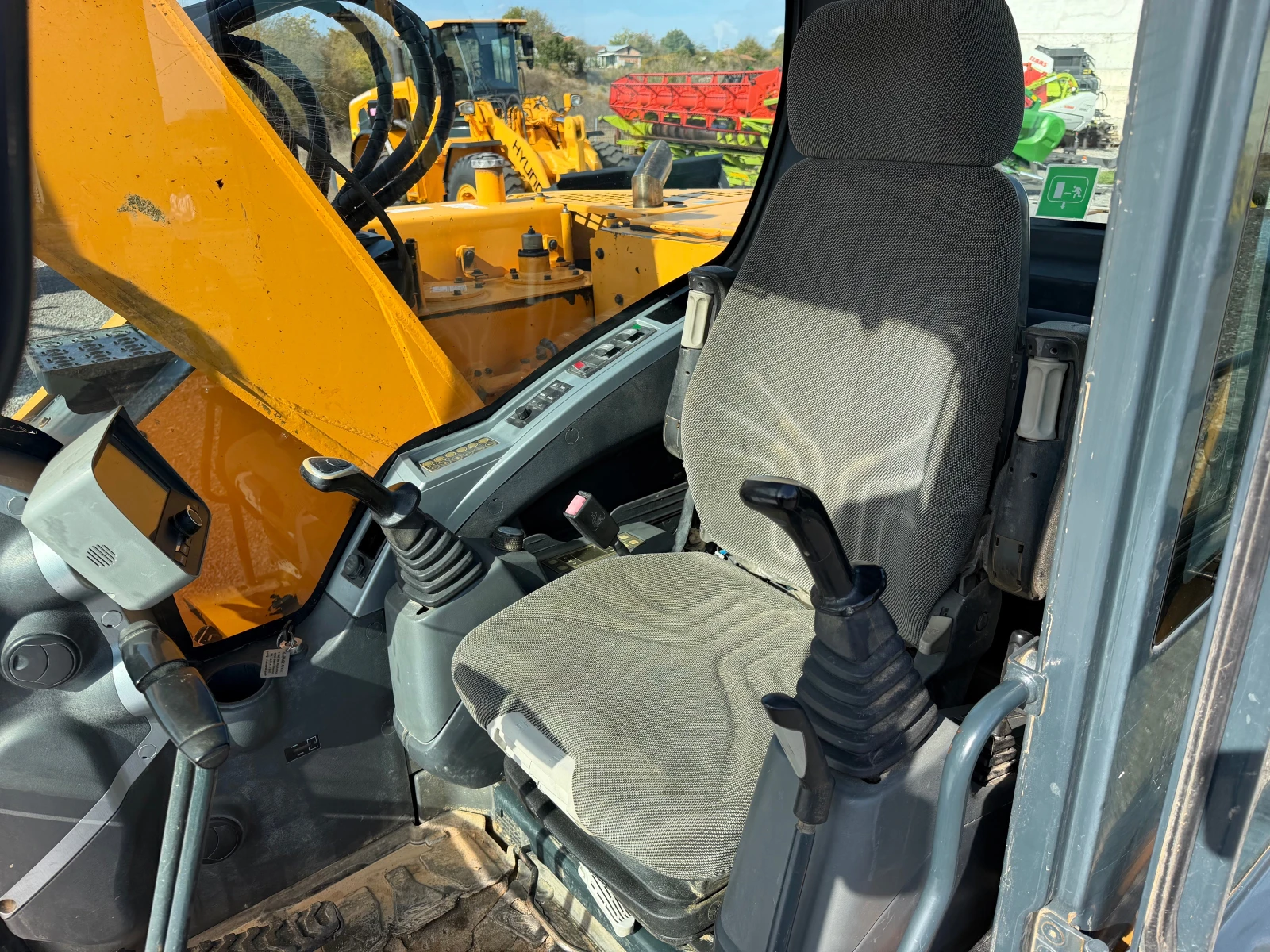 Багер Hyundai ROBEX 145 LCR-9 ДВЕ КОФИ ЛИЗИНГ, снимка 9 - Индустриална техника - 56048968