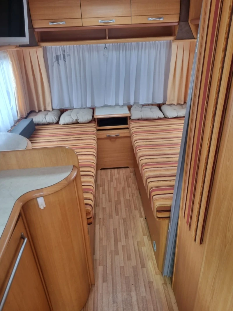 Каравана LMC 530Р, снимка 11 - Каравани и кемпери - 53478866