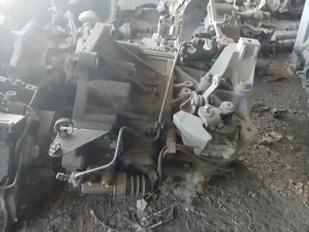 Скорости ръчни Mazda 5 2.0 D , снимка 3