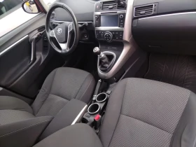 Toyota Verso 1.6, темпомат, камера, 6 скорости , снимка 15