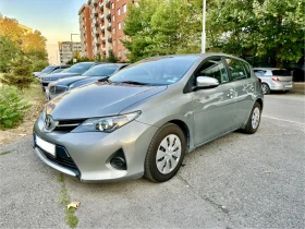 Toyota Auris, снимка 1