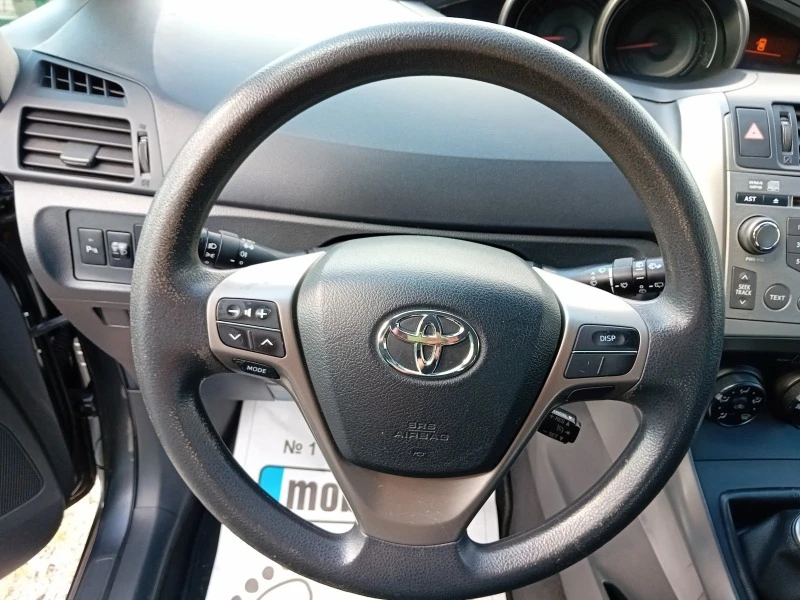 Toyota Verso 1.6 132ks , снимка 14 - Автомобили и джипове - 46204026