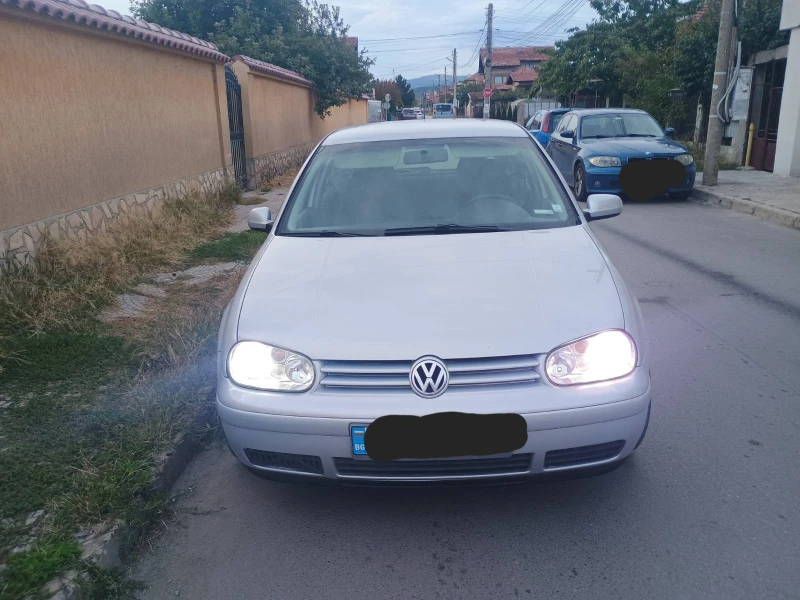 VW Golf 1.6 газ клима , снимка 4 - Автомобили и джипове - 47357803