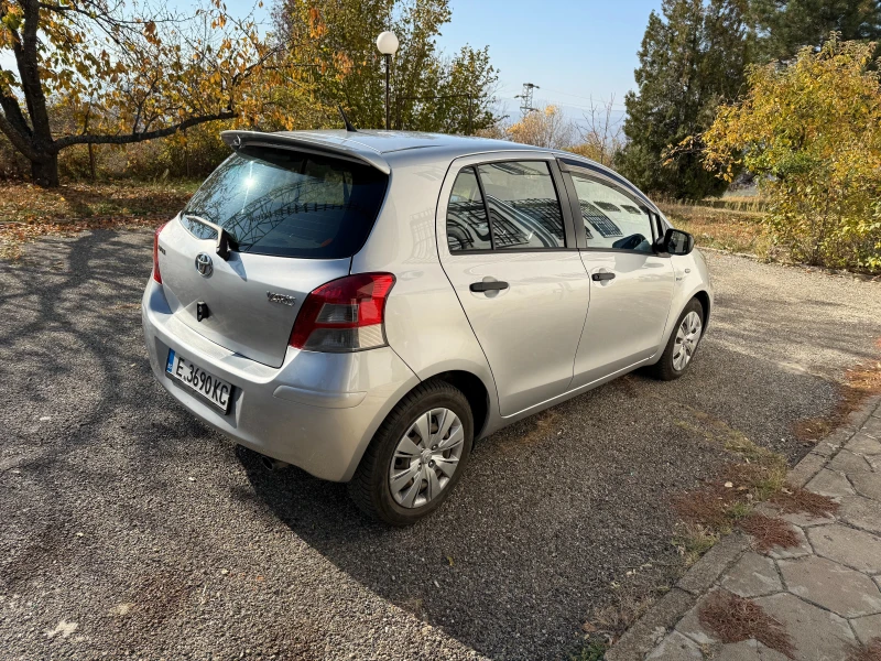 Toyota Yaris, снимка 3 - Автомобили и джипове - 47868439