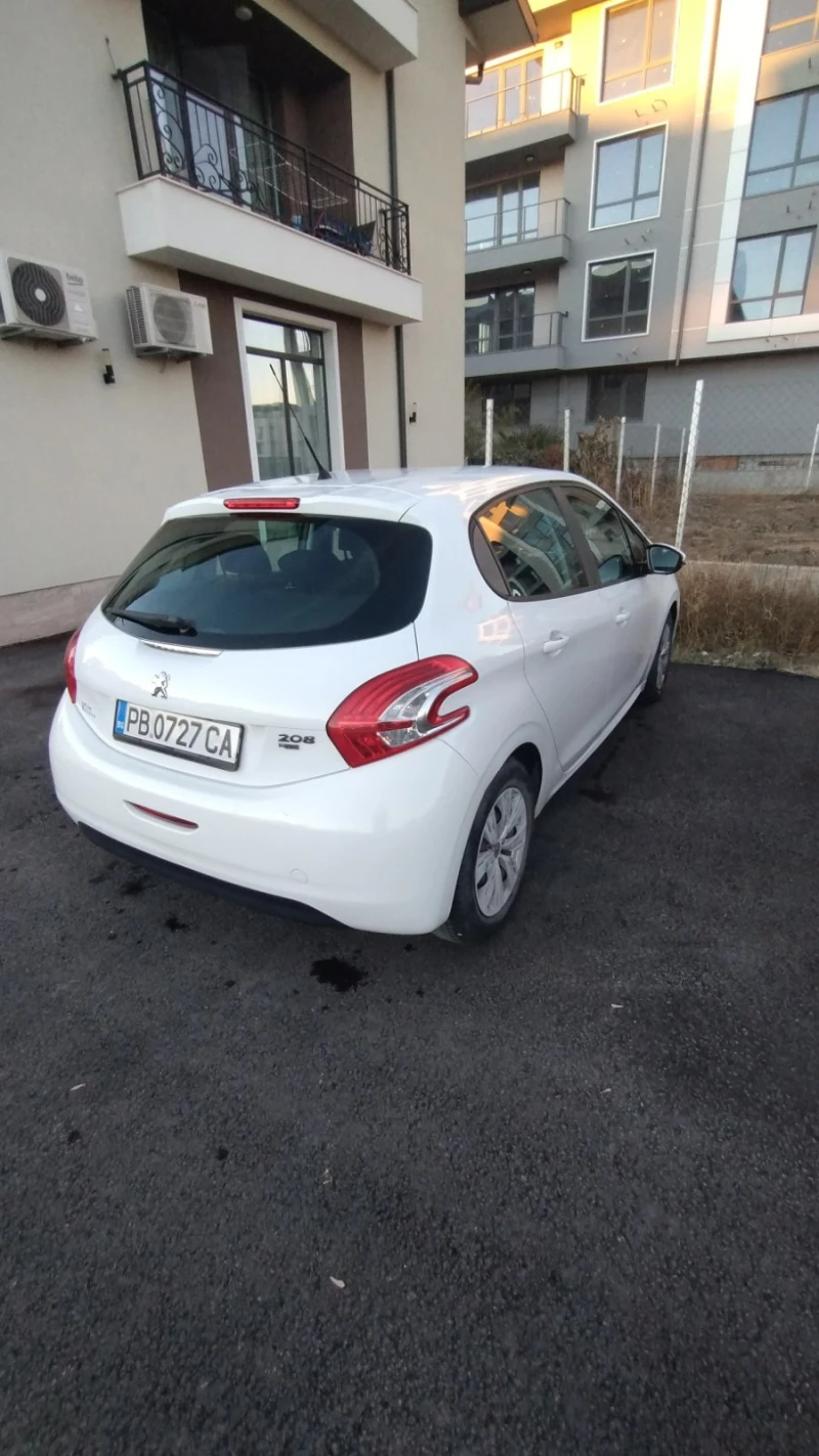 Peugeot 208, снимка 9 - Автомобили и джипове - 48351793