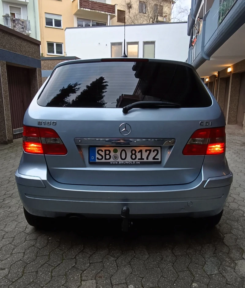 Mercedes-Benz B 180, снимка 6 - Автомобили и джипове - 48433885