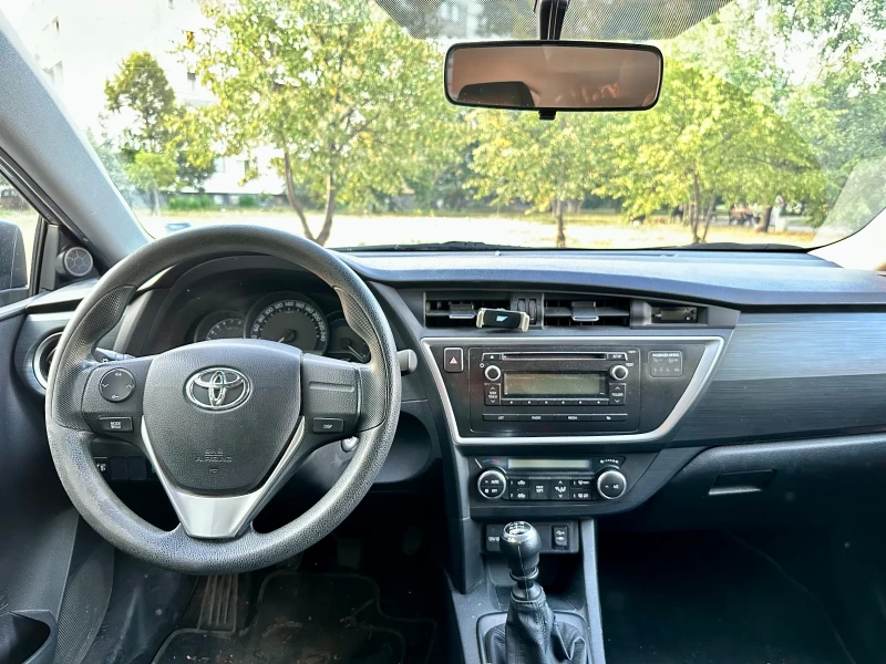 Toyota Auris, снимка 7 - Автомобили и джипове - 48613730