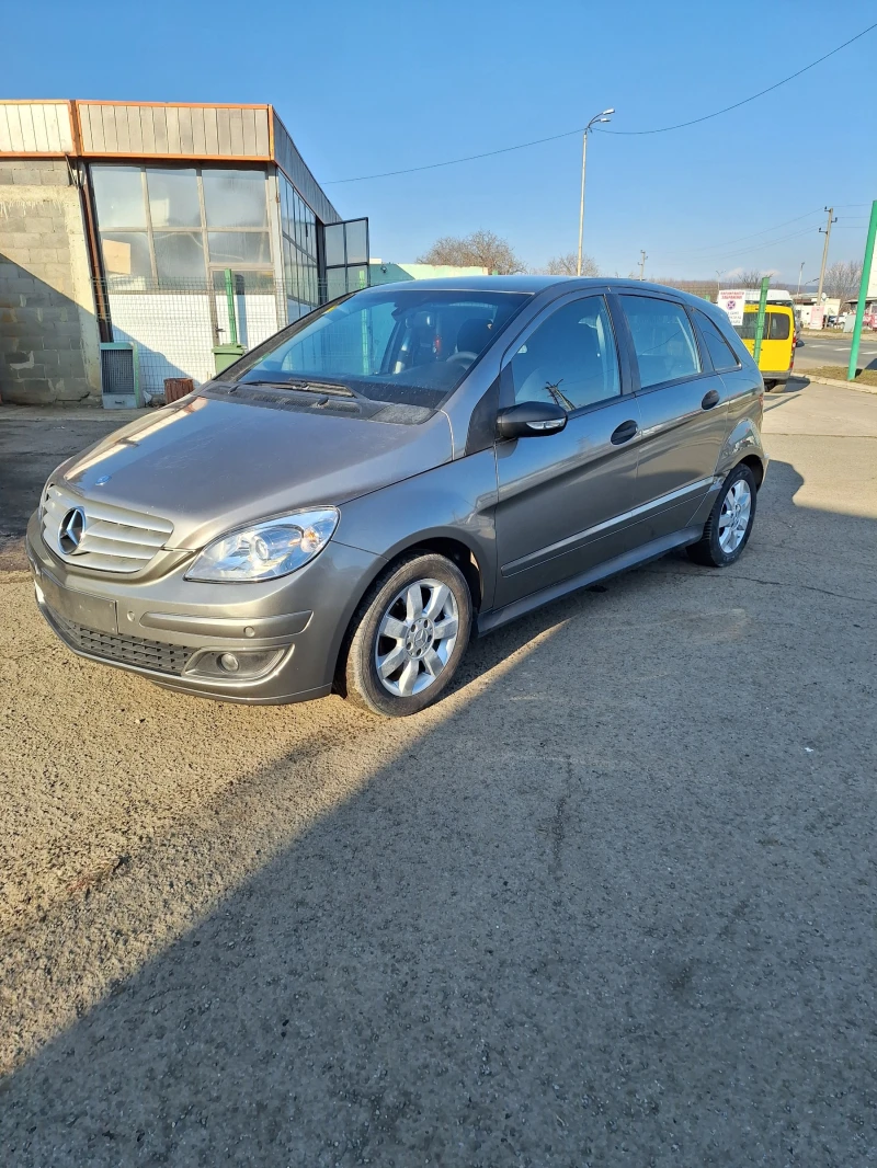 Mercedes-Benz B 200 Автомат, снимка 4 - Автомобили и джипове - 48801750