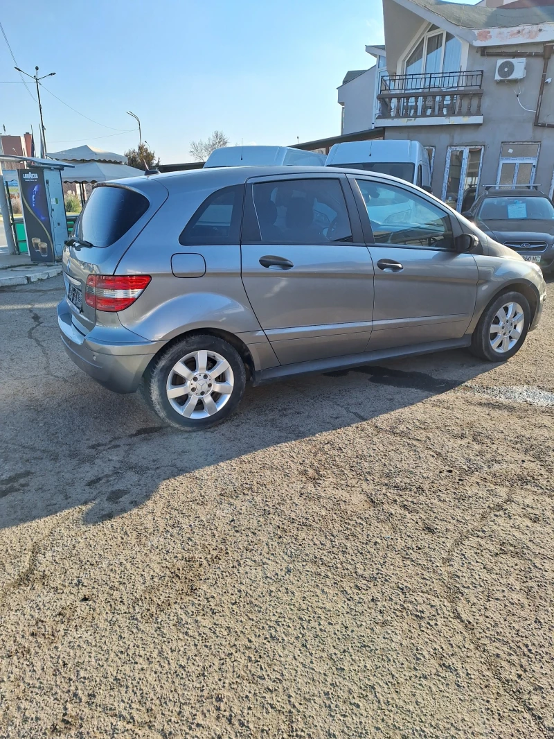 Mercedes-Benz B 200 Автомат, снимка 3 - Автомобили и джипове - 48801750