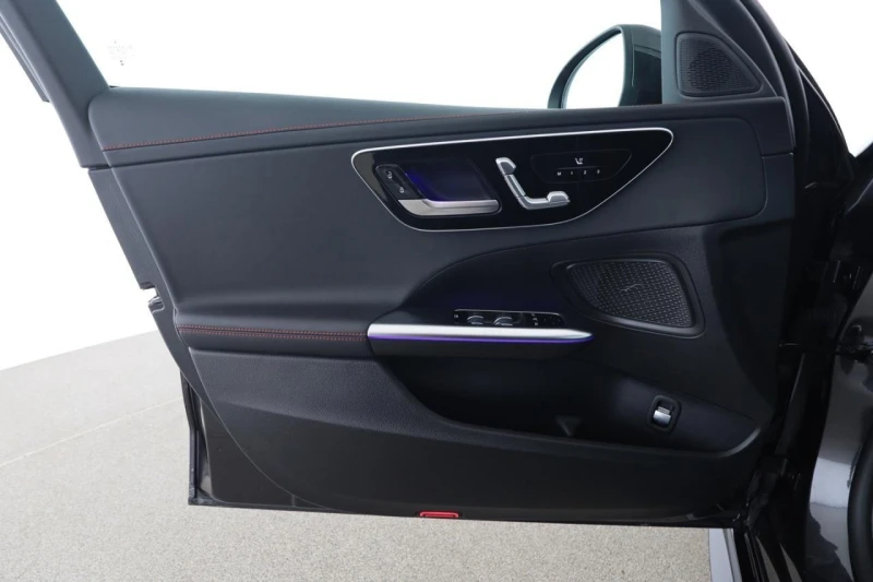 Mercedes-Benz C 43 AMG 4M* DISTR* PANO* MEMORY* 360CAM* , снимка 8 - Автомобили и джипове - 52073173