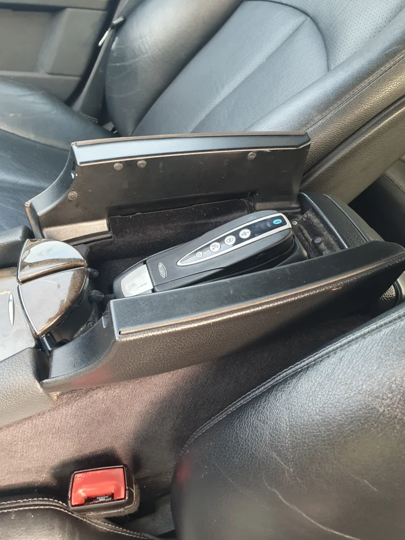 Mercedes-Benz E 320 E320CDI, снимка 9 - Автомобили и джипове - 52355158