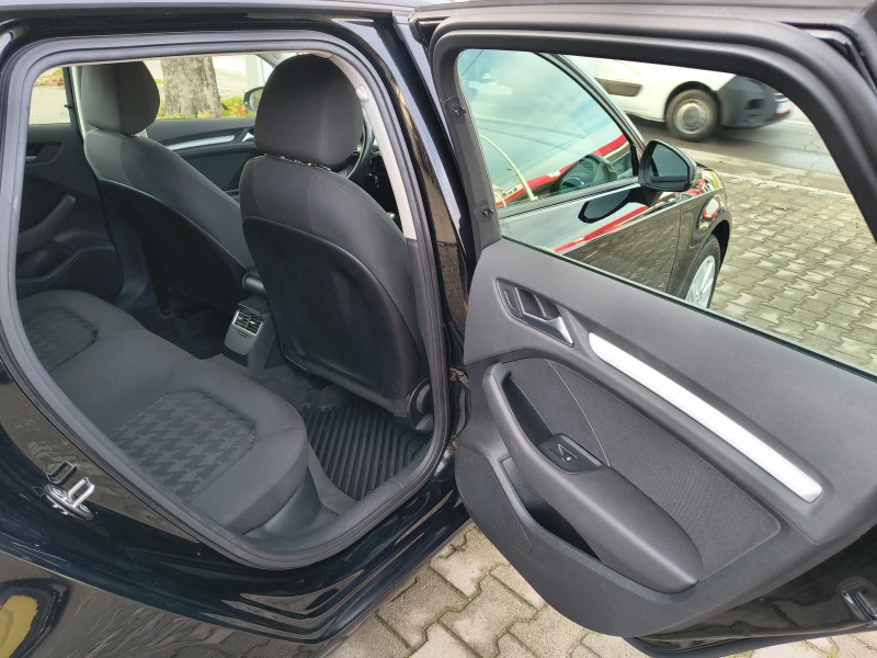 Audi A3 1.4 TFSI, снимка 11 - Автомобили и джипове - 52611607