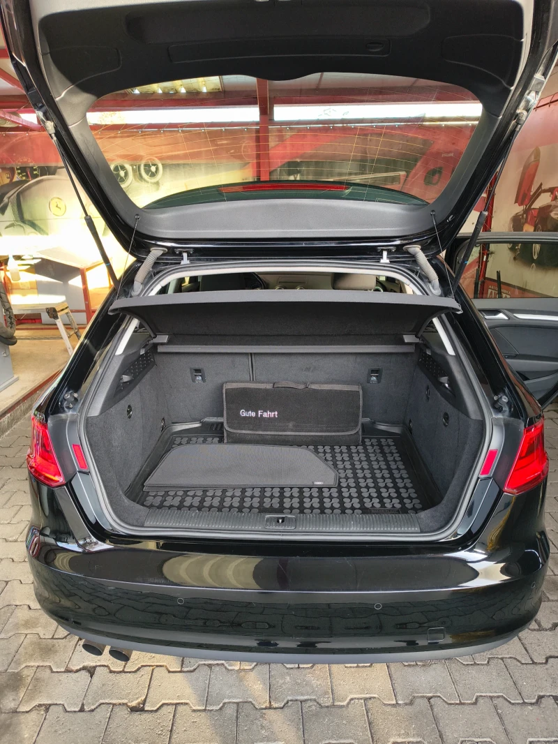 Audi A3 1.4 TFSI, снимка 10 - Автомобили и джипове - 52611607