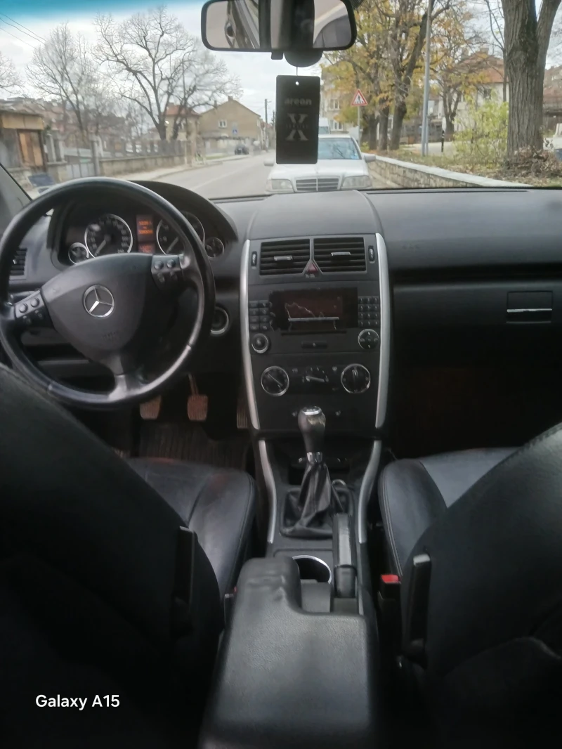 Mercedes-Benz A 200 2000 benzin, снимка 11 - Автомобили и джипове - 52664144