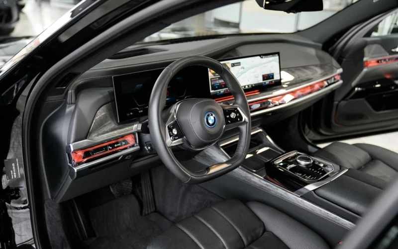 BMW i7 xDrive60, снимка 5 - Автомобили и джипове - 53030810
