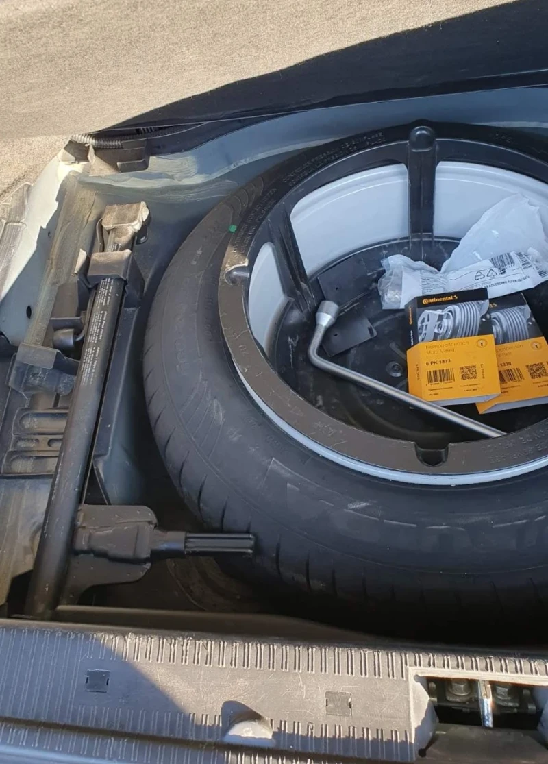 Mercedes-Benz C 200 Компресор , снимка 14 - Автомобили и джипове - 53088433