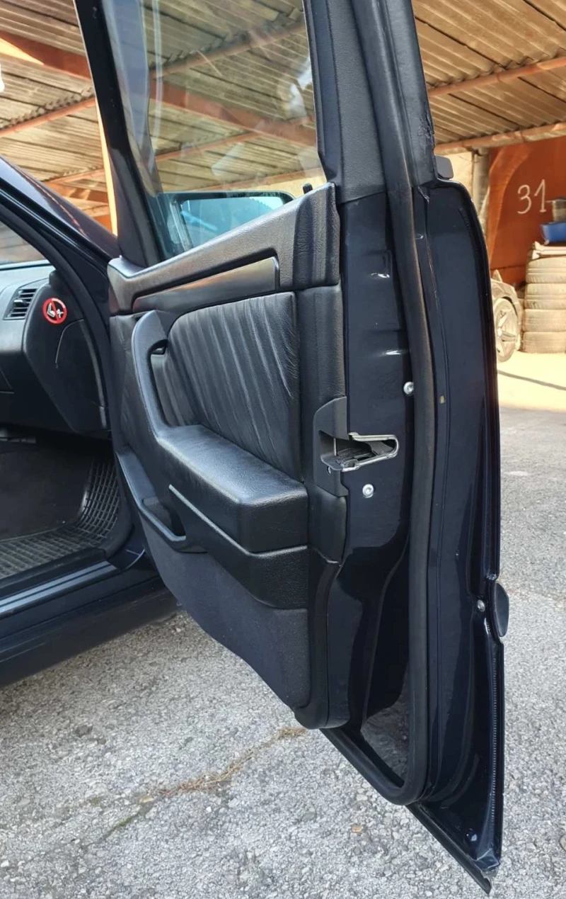 Mercedes-Benz C 200 Компресор , снимка 8 - Автомобили и джипове - 53088433