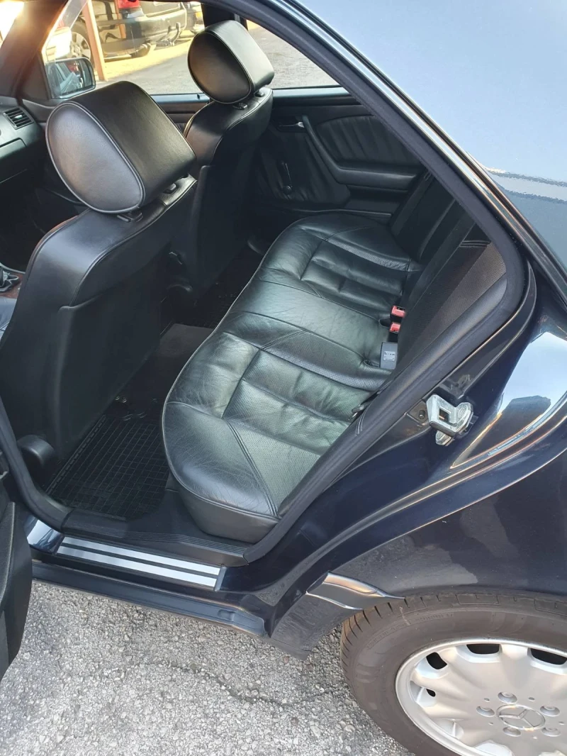 Mercedes-Benz C 200 Компресор , снимка 5 - Автомобили и джипове - 53088433