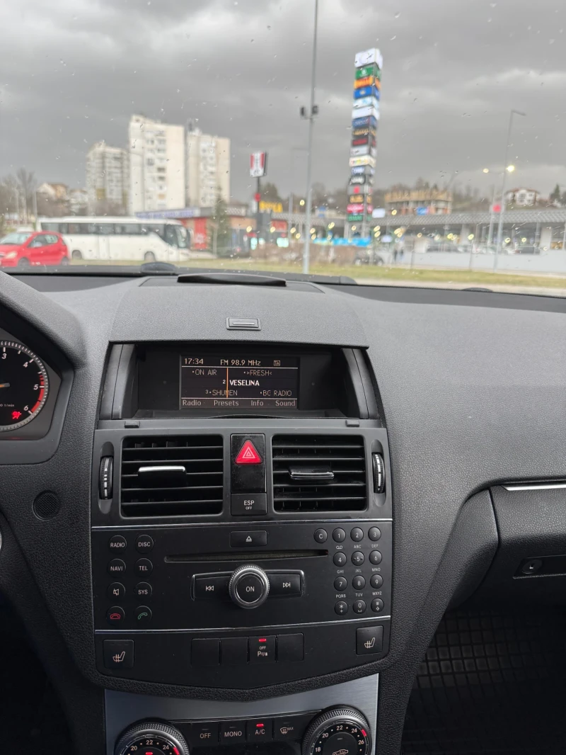 Mercedes-Benz C 220, снимка 10 - Автомобили и джипове - 53561001
