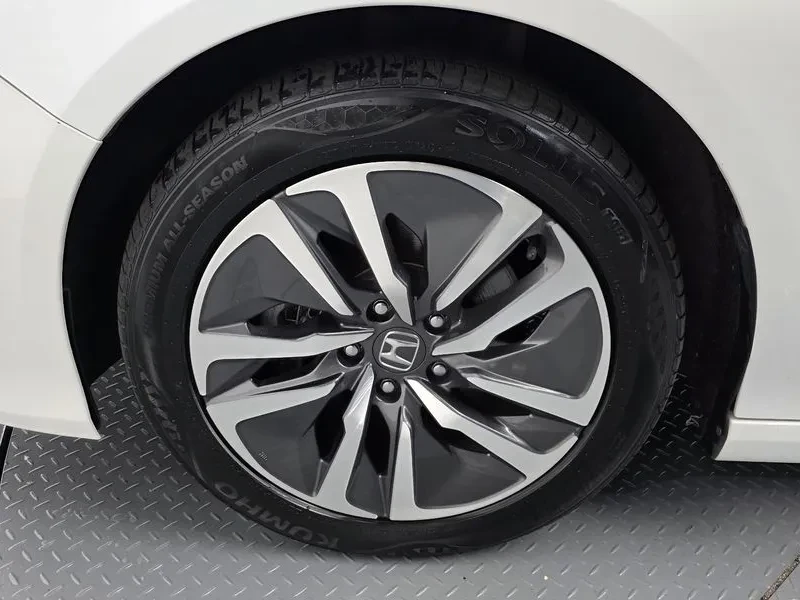 Honda Accord 2.0 Hybrid - САМО 30% АВАНС!, снимка 10 - Автомобили и джипове - 55936570