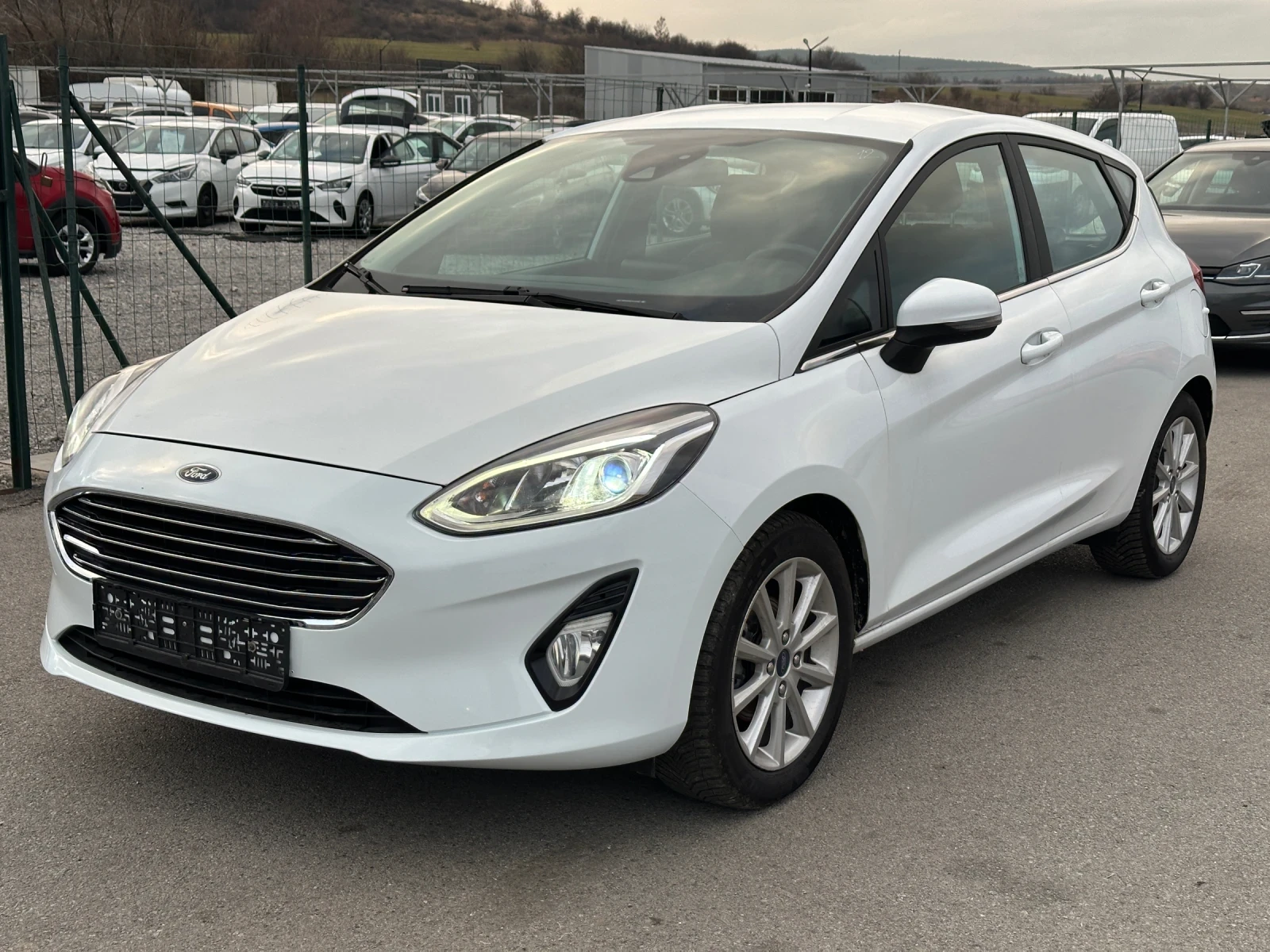 Ford Fiesta 1.5 TDCI  - изображение 3