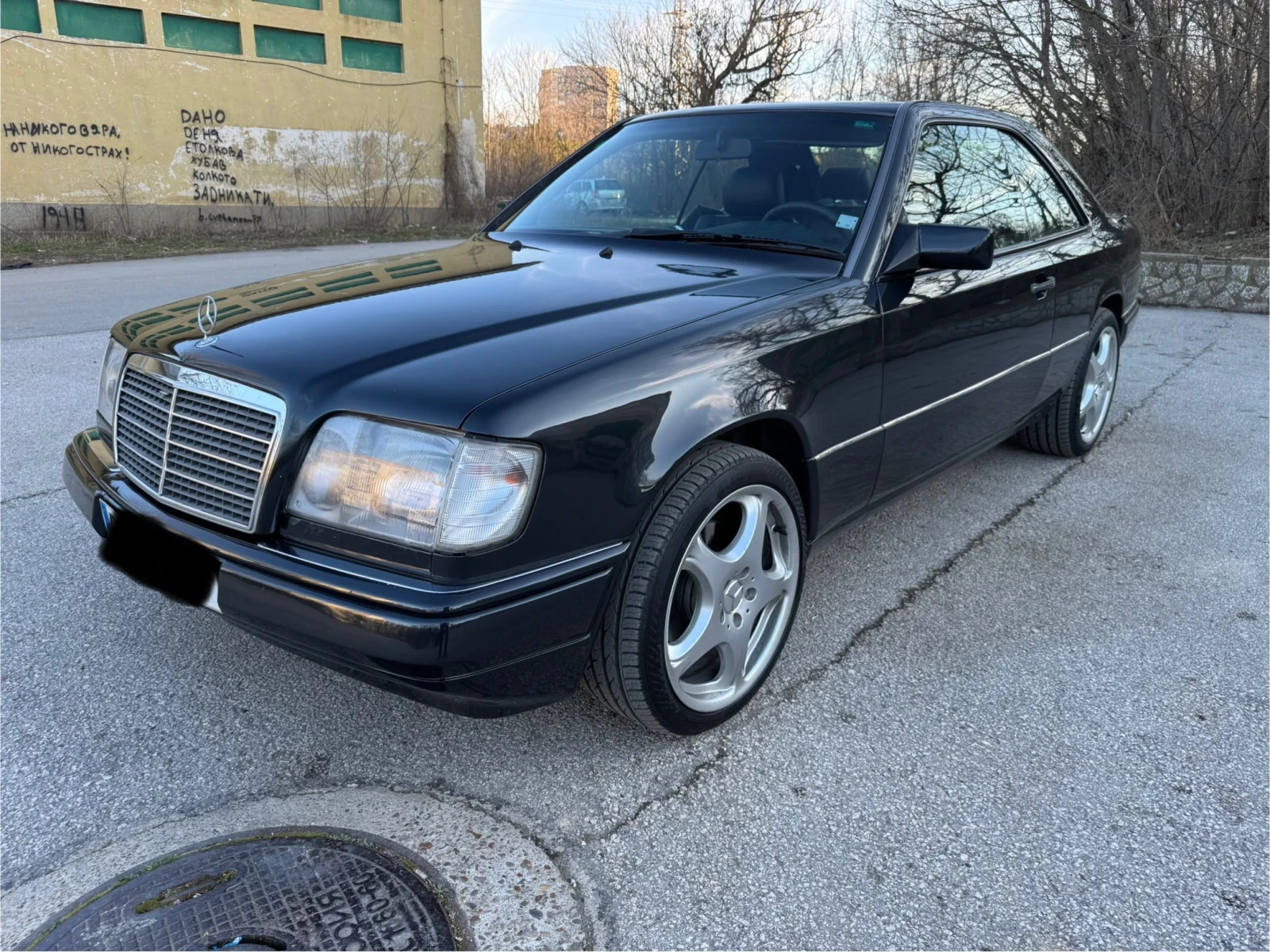 Mercedes-Benz E 320 E320i Coupe - изображение 2