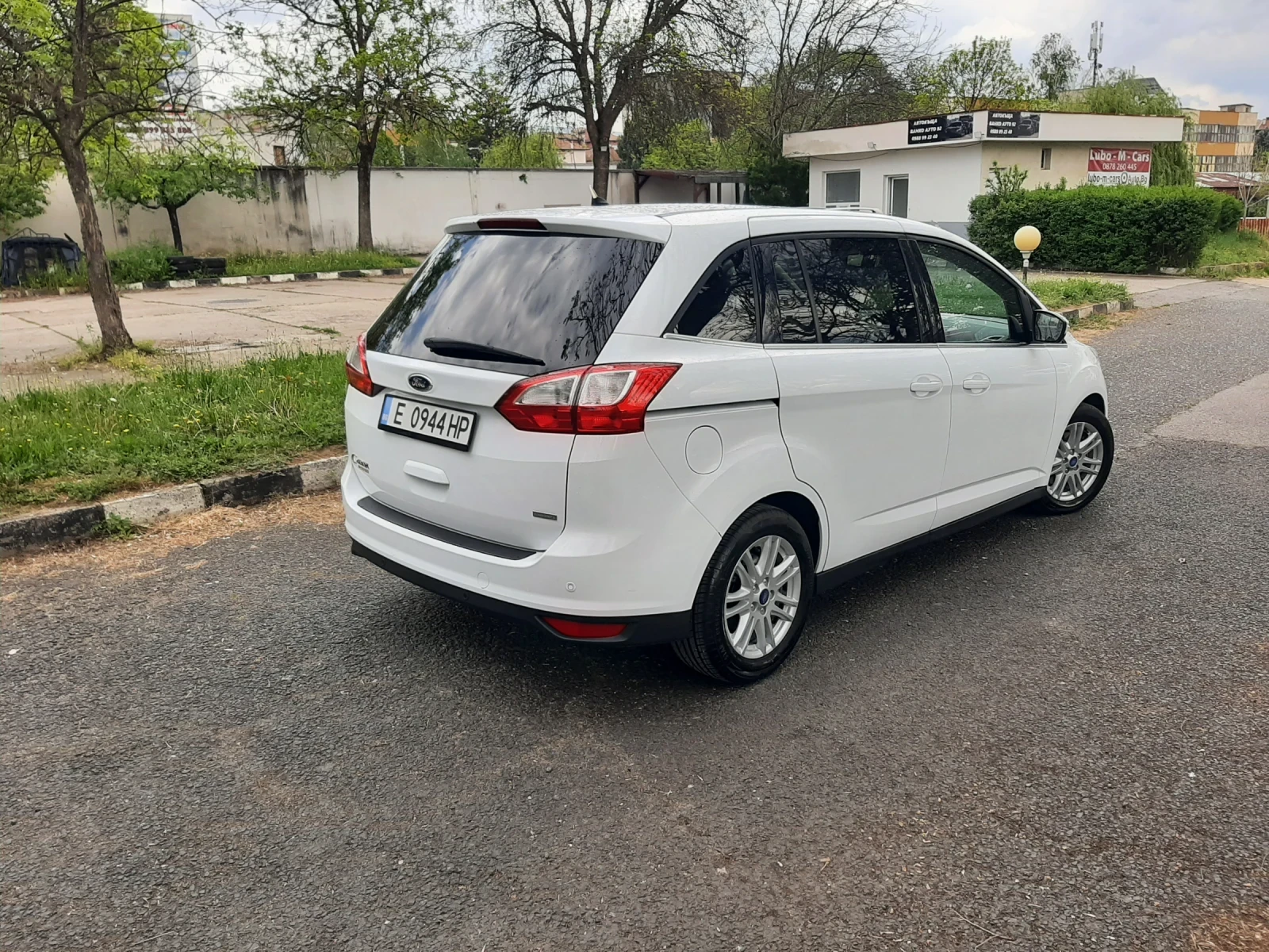 Ford Grand C-Max  - изображение 4
