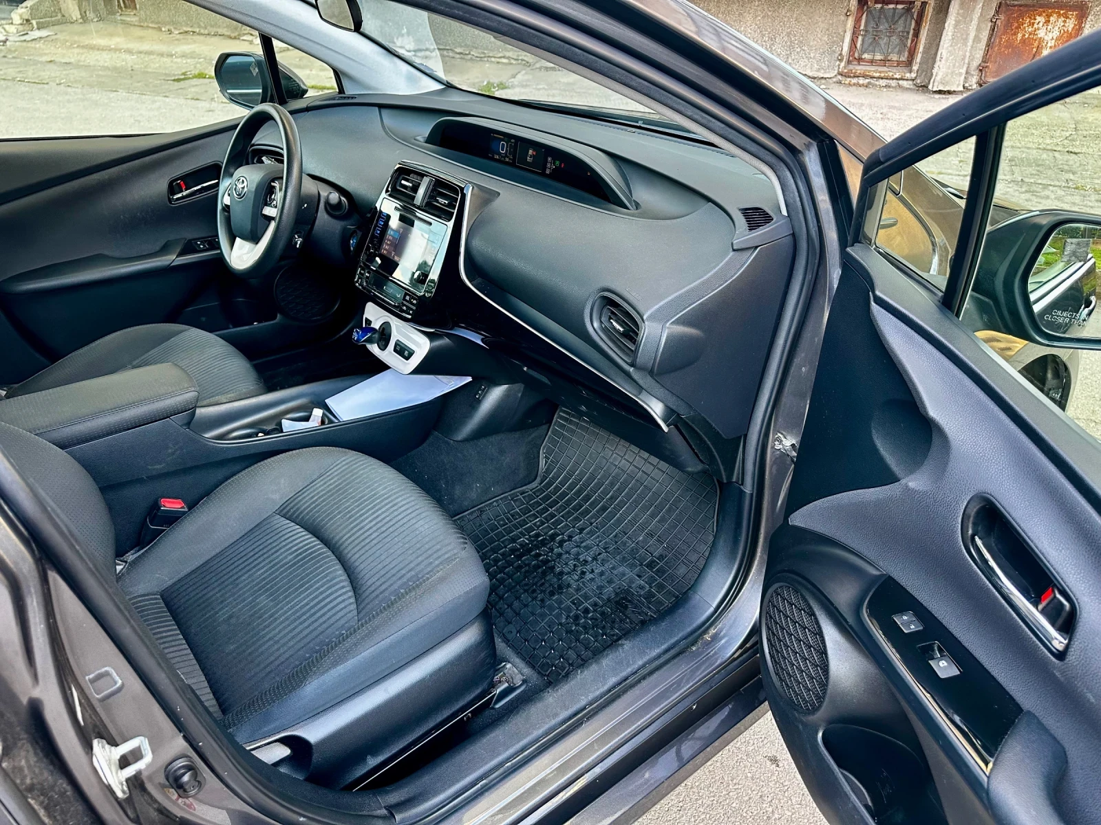 Toyota Prius IV - изображение 6