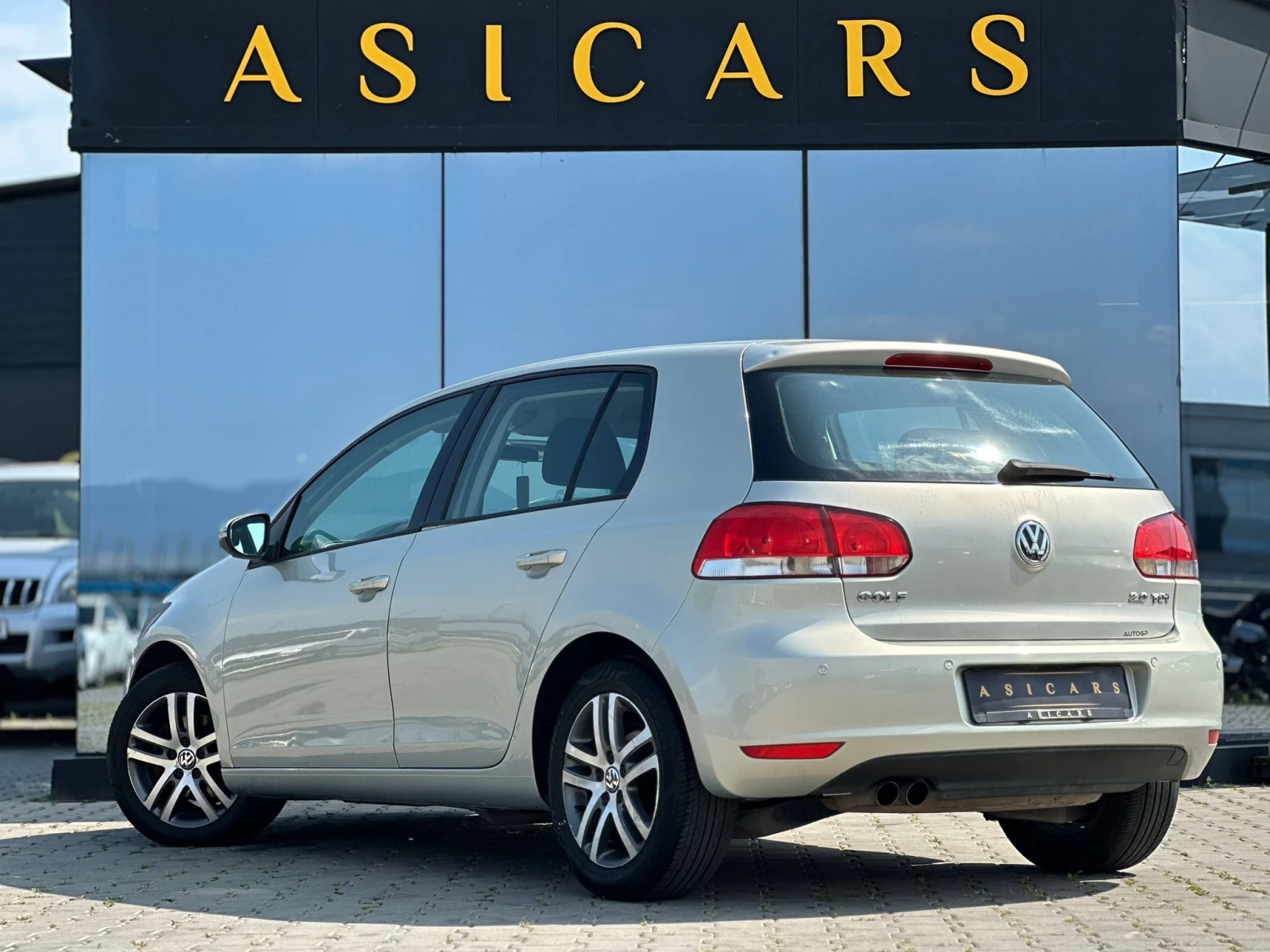 VW Golf / 2.0 TDI / 140 HP / EURO 5 / TOP /  - изображение 3