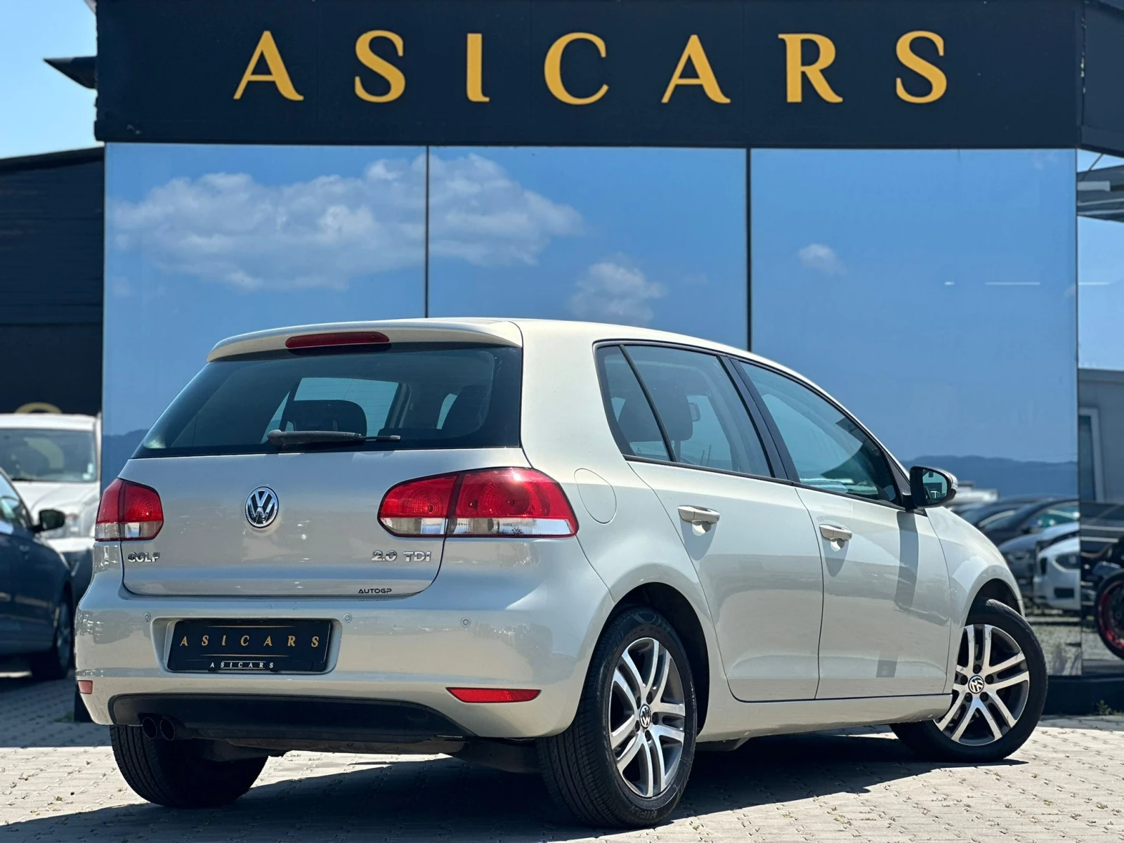 VW Golf / 2.0 TDI / 140 HP / EURO 5 / TOP /  - изображение 5