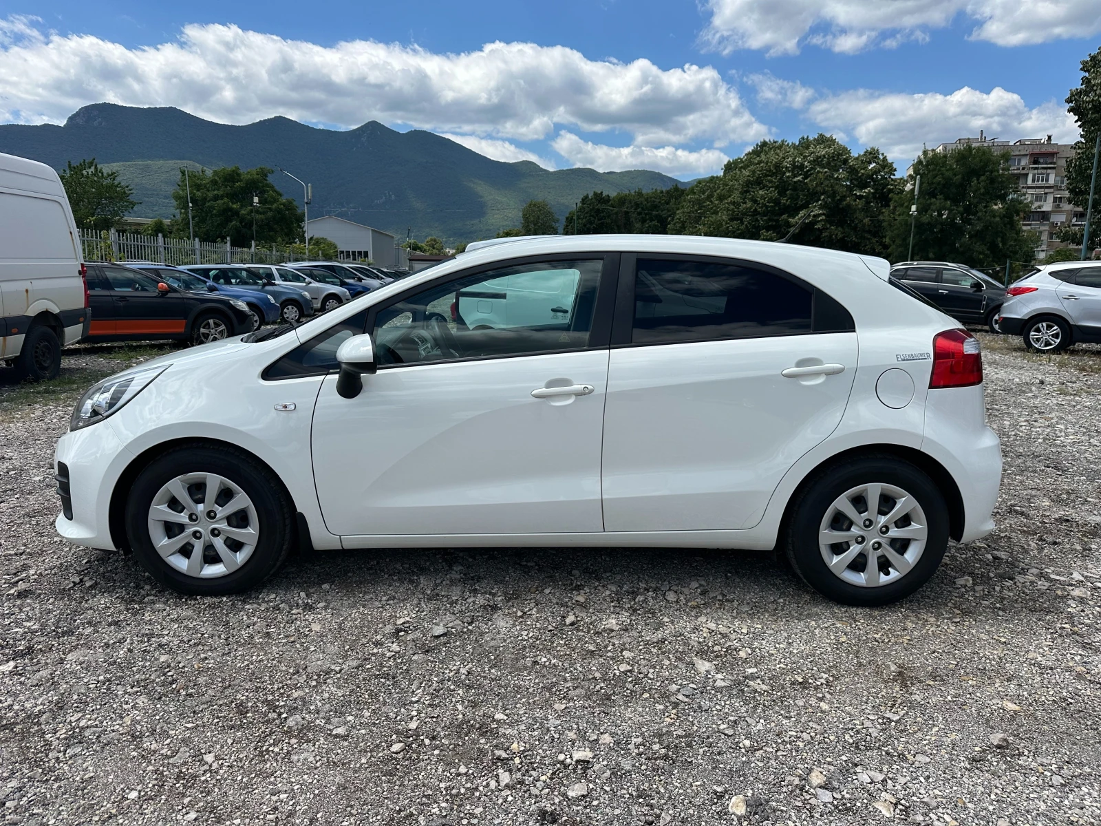 Kia Rio 1.25i 69kc - изображение 2