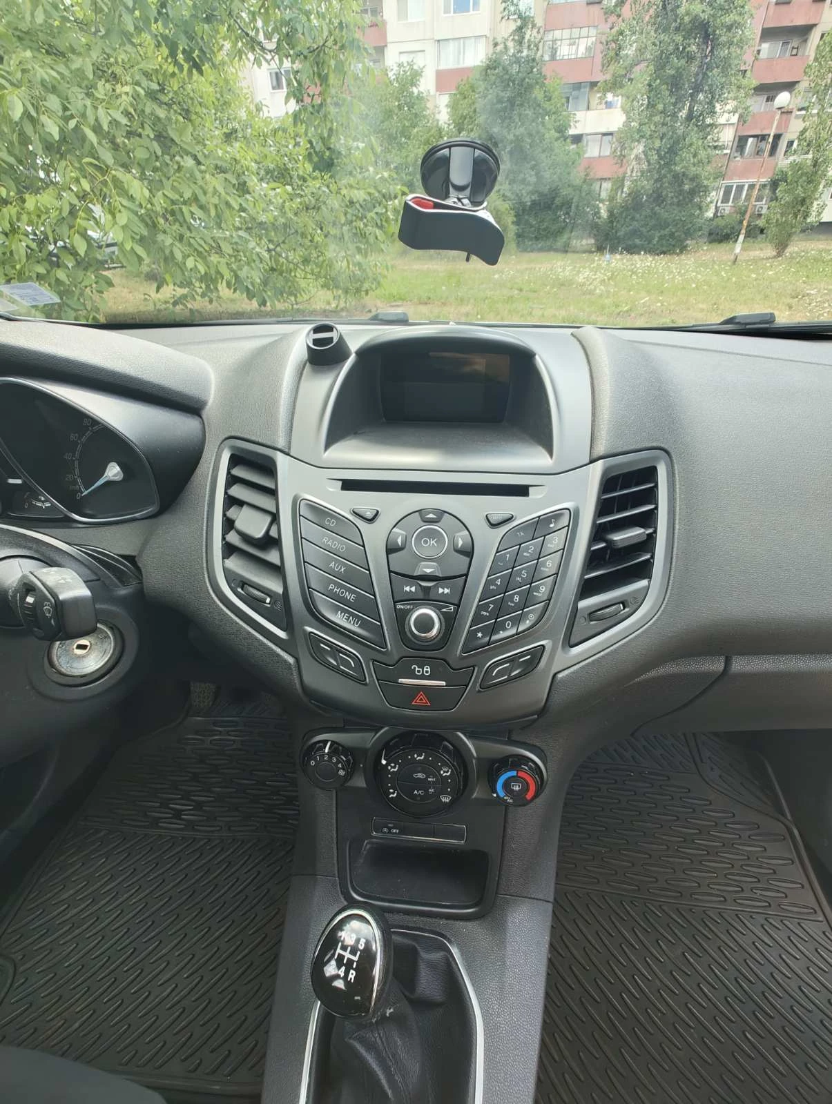 Ford Fiesta  - изображение 7