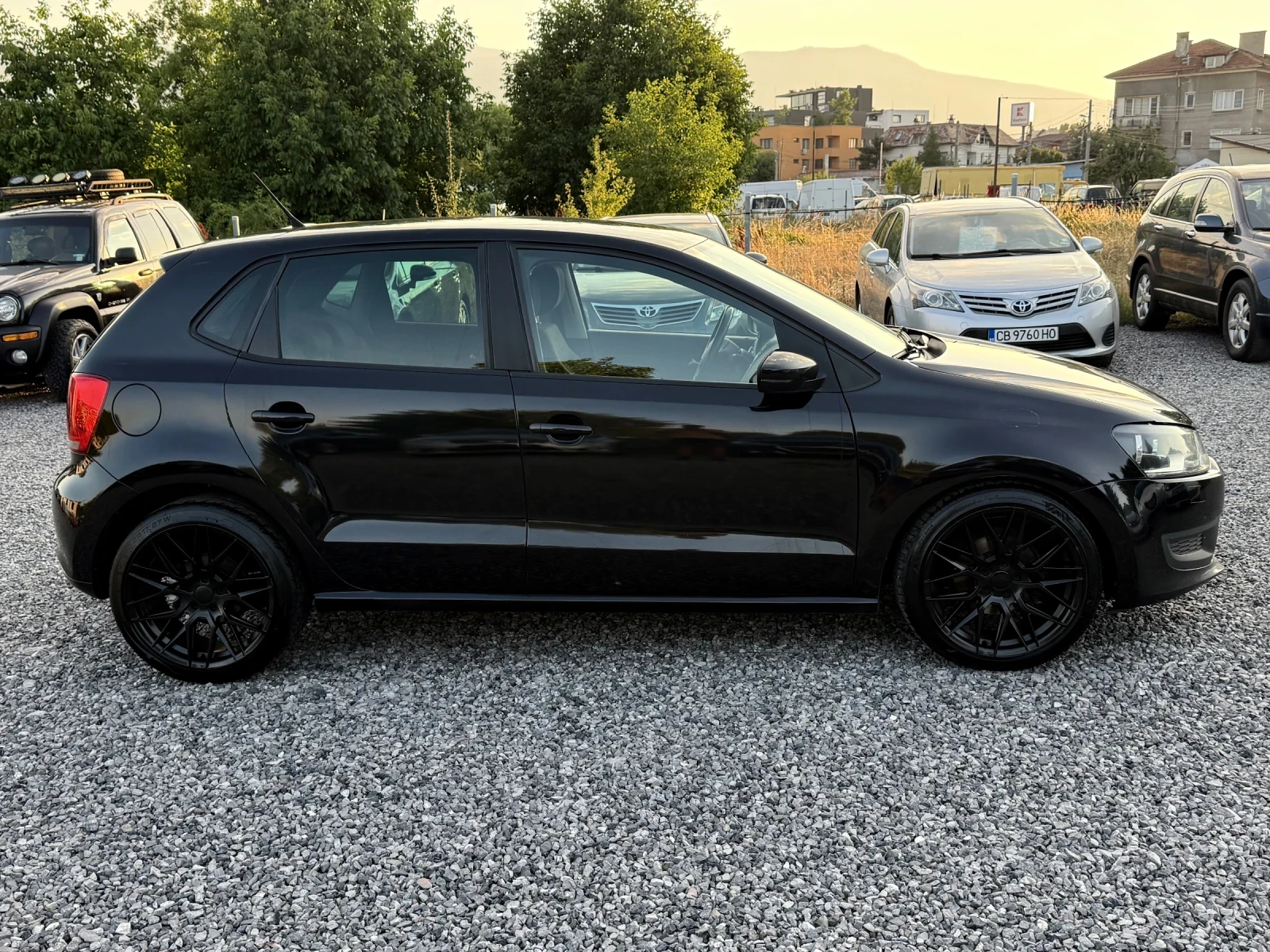 VW Polo 1.6 TDI (90кс) 2013г. Еuro5 Регистриран Обслужен - изображение 5