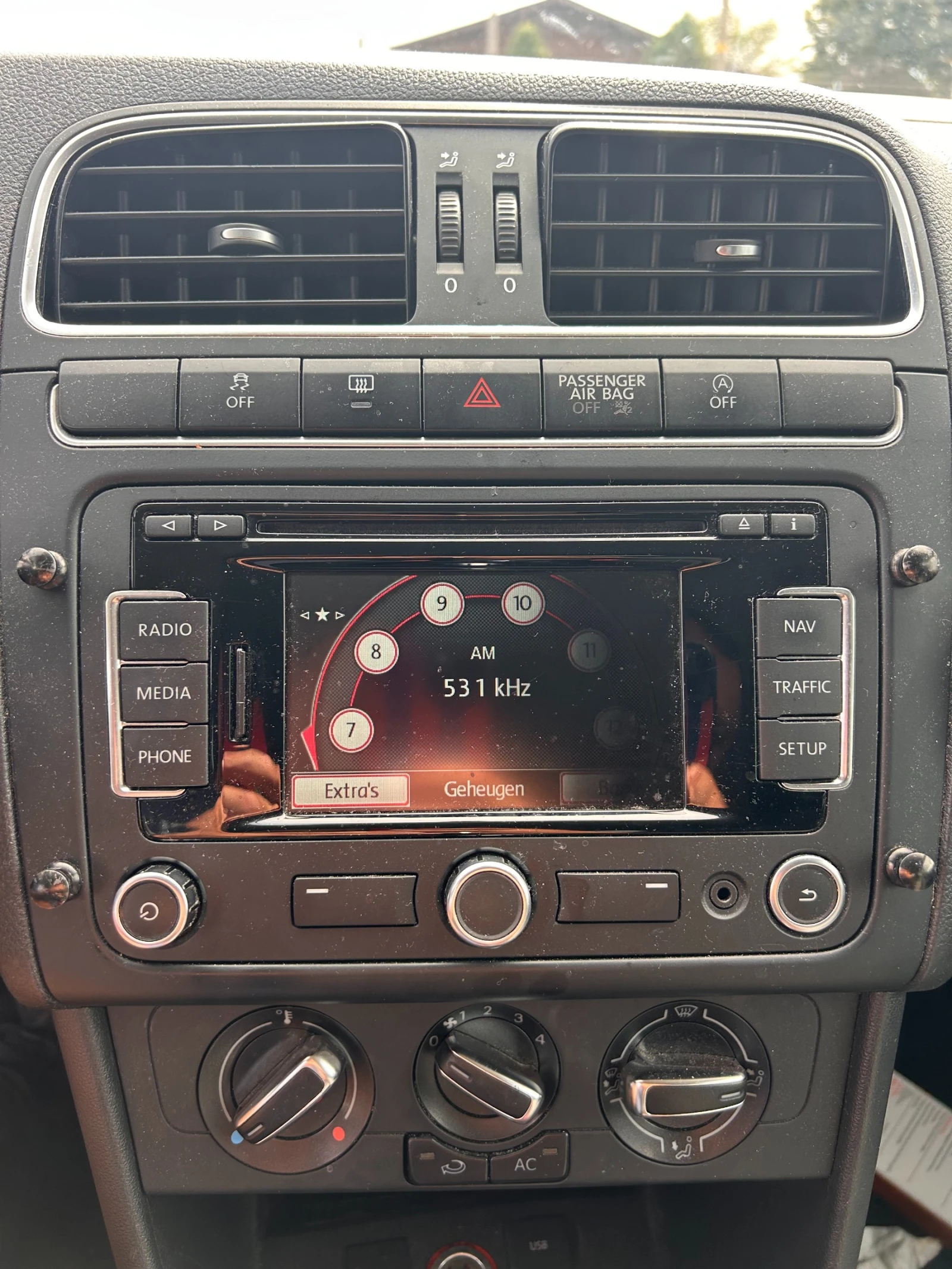 VW Polo 1.2TDI NAVI EURO 5 | Mobile.bg   12