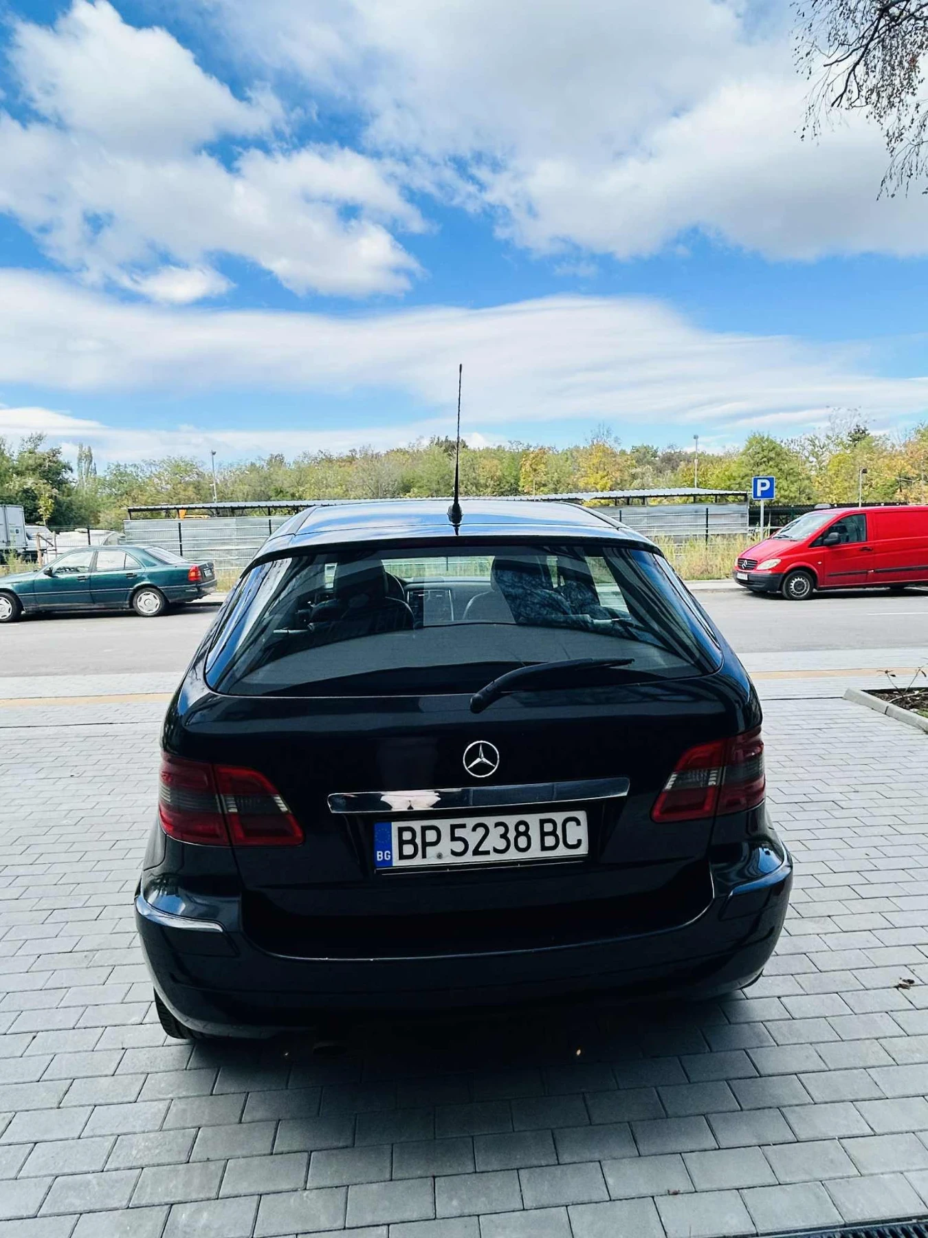 Mercedes-Benz B 180  - изображение 5