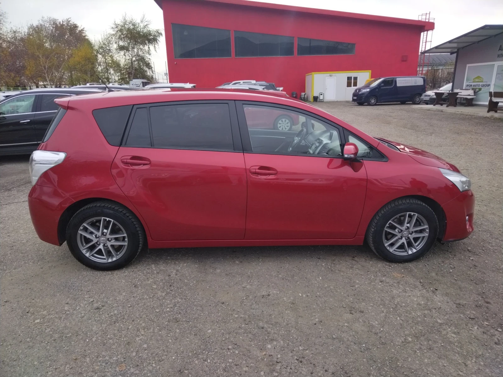 Toyota Verso 1.6, темпомат, камера, 6 скорости  - изображение 4