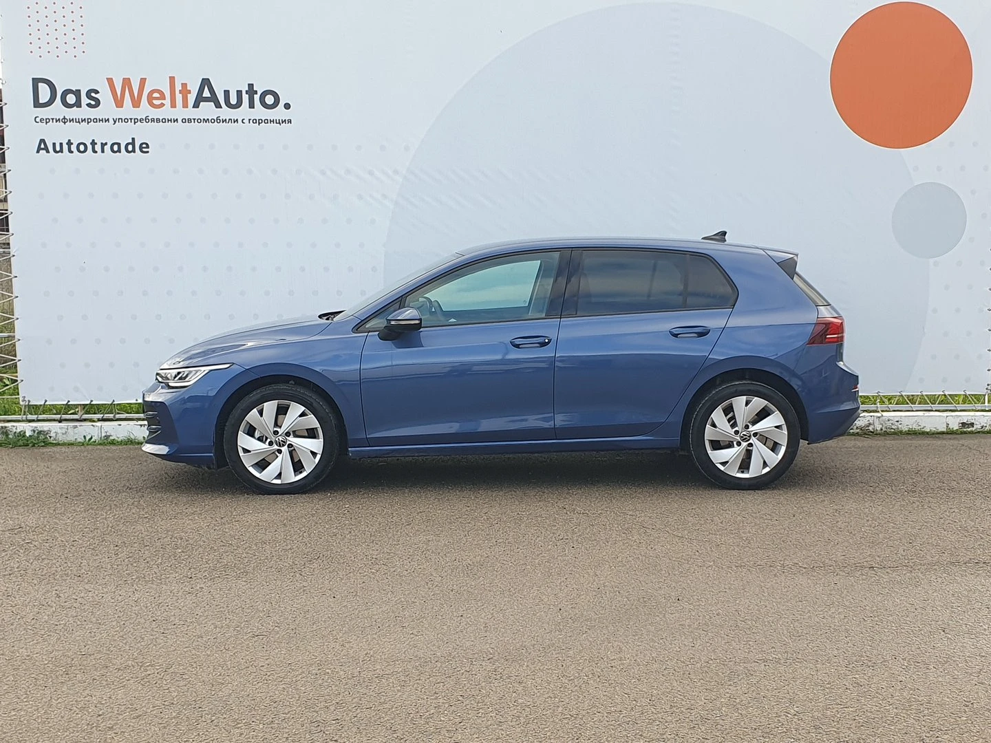 VW Golf 8 Life 2.0 TDI SCR - изображение 2