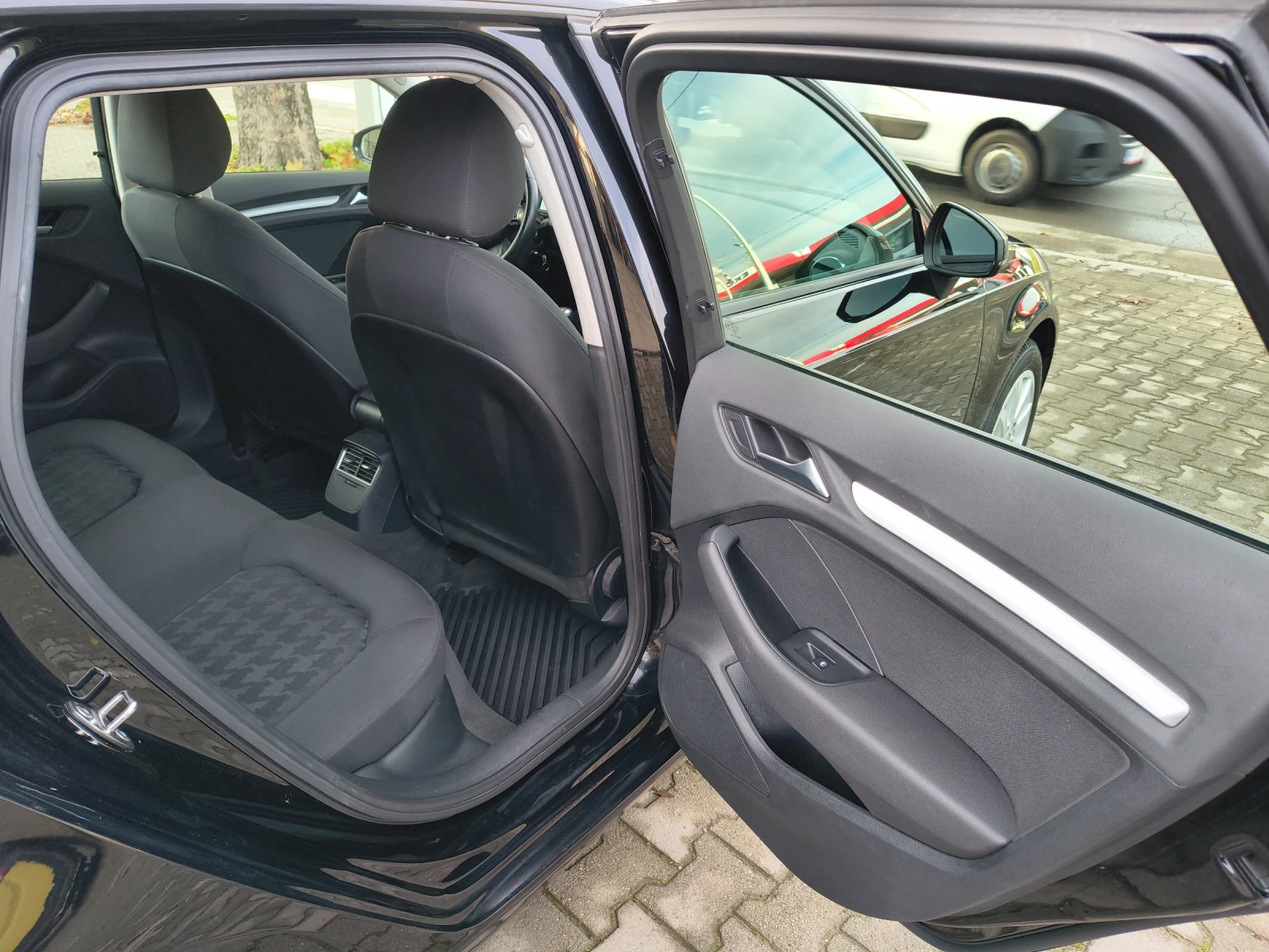 Audi A3 1.4 TFSI 110 000 km | Mobile.bg   11