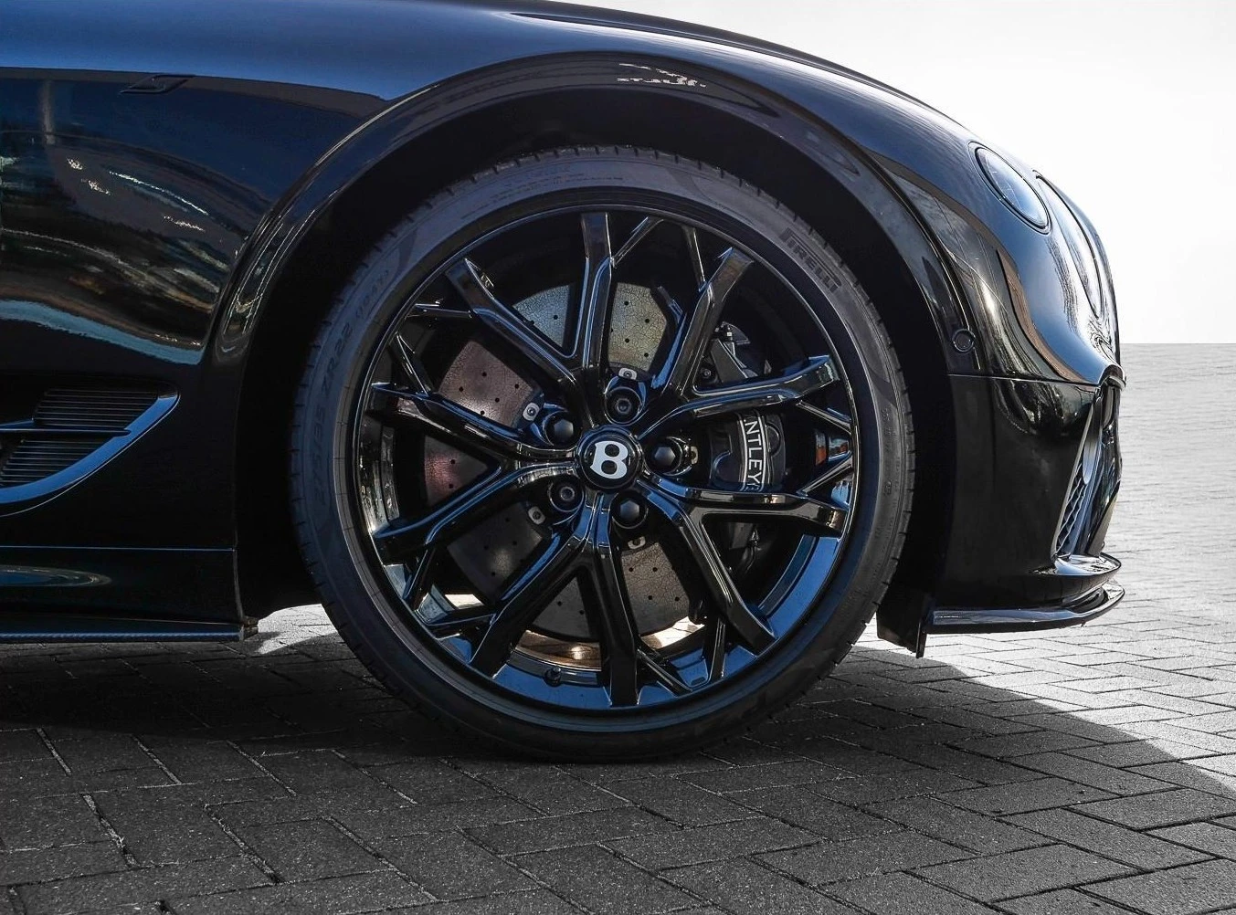 Bentley Continental gt S V8/CERAMIC/CARBON/NAIM/PANO/HEAD UP/360/ - изображение 6