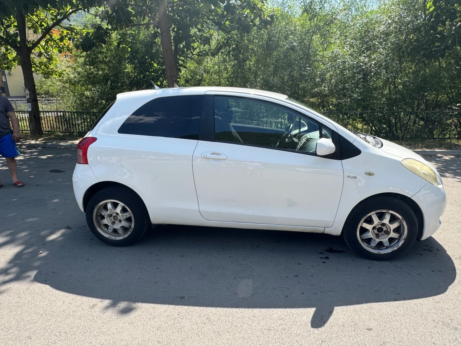 Toyota Yaris 1.4 - изображение 2