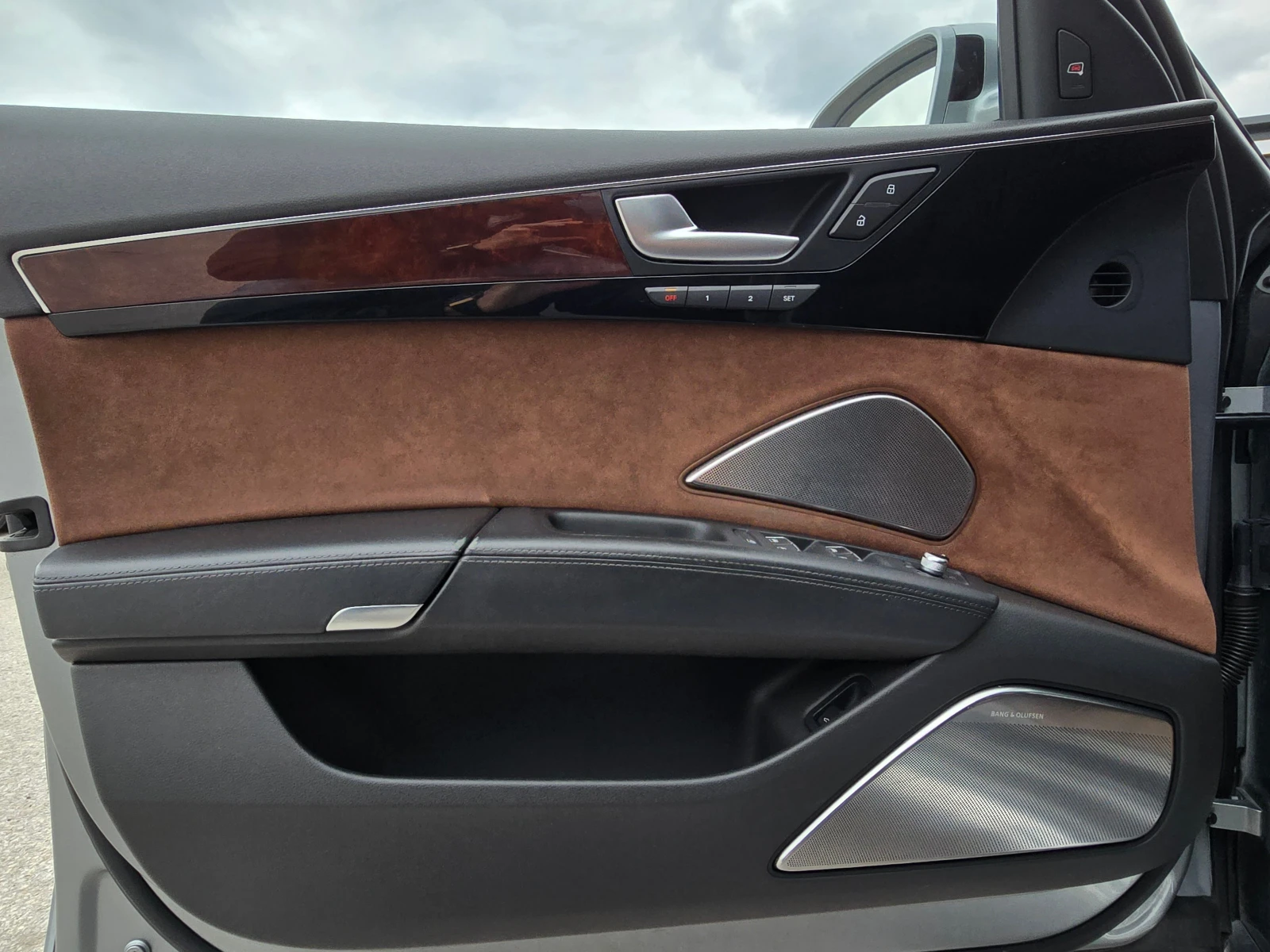 Audi A8 4.2 tdi* Long* PANORAMA X2* B&O* TV* Masaj* 21inch | Mobile.bg � ����������� 8