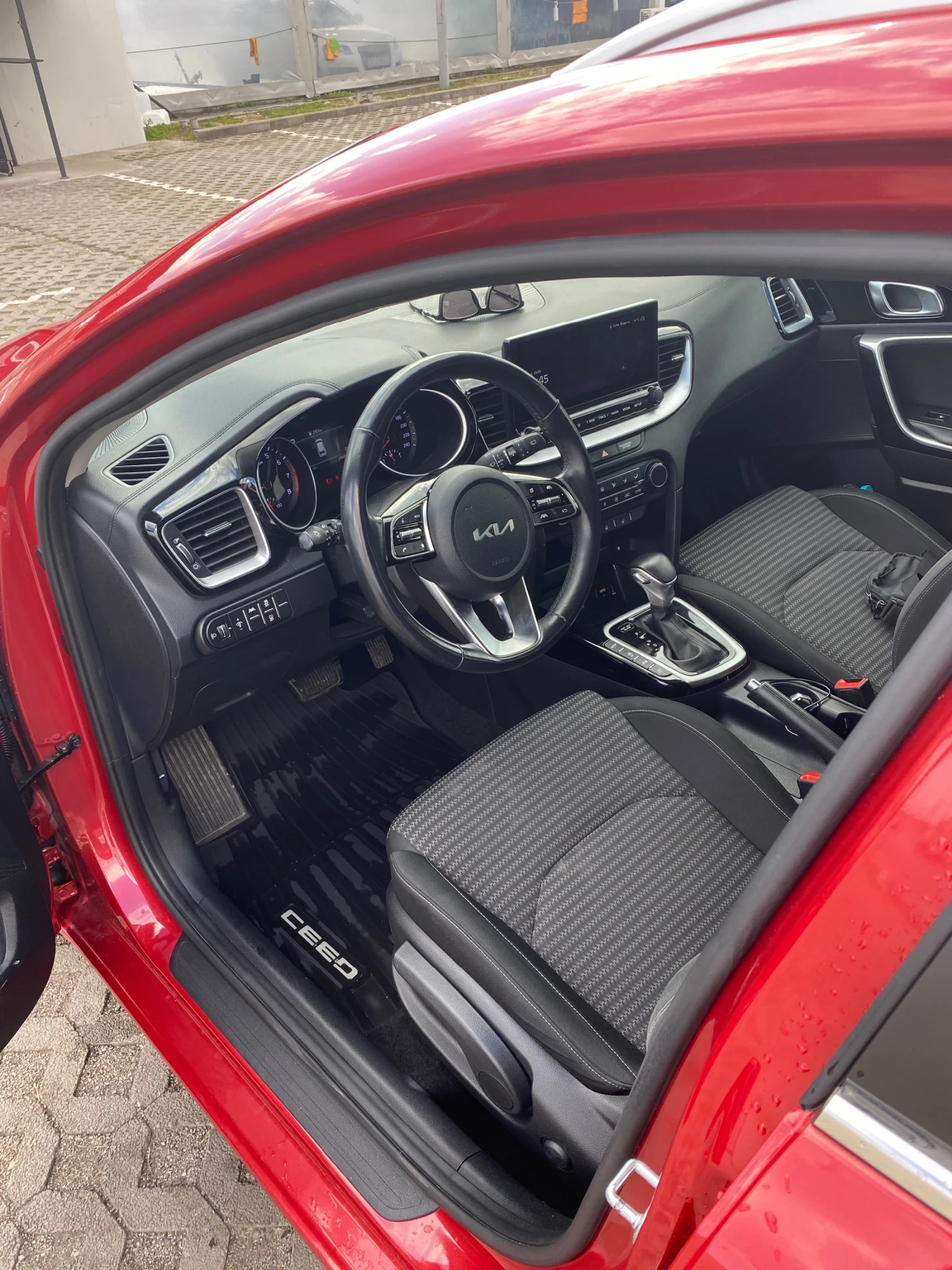 Kia Ceed, снимка 5 - Автомобили и джипове - 53983154