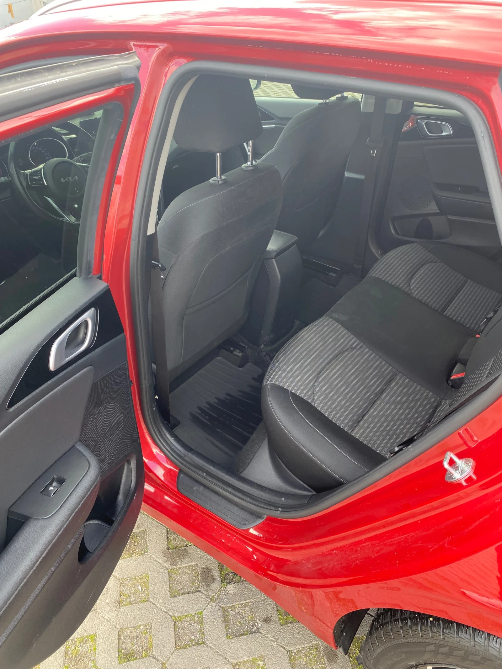 Kia Ceed, снимка 8 - Автомобили и джипове - 53983154