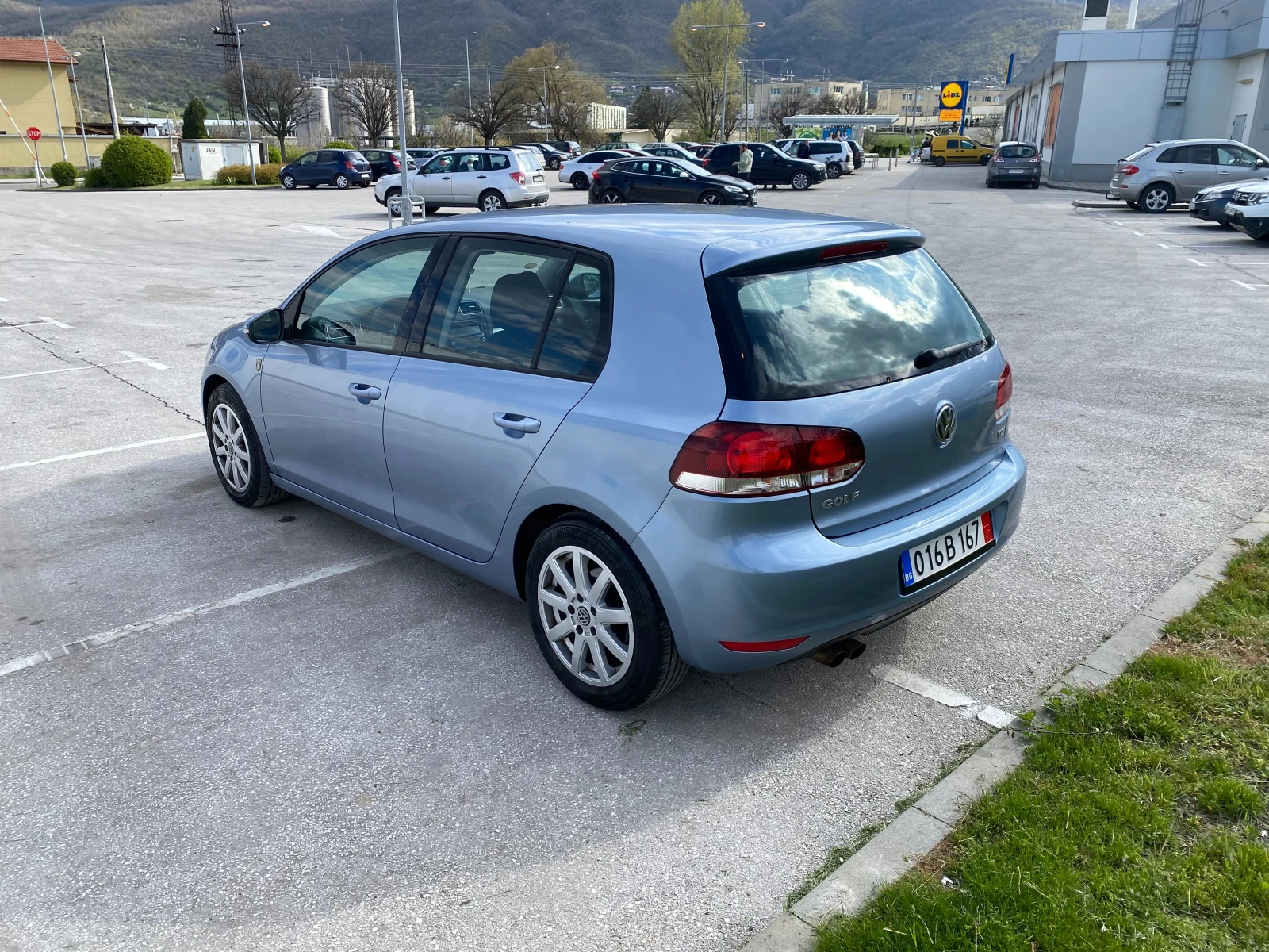 VW Golf 2.0 tdi, снимка 4 - Автомобили и джипове - 54158268